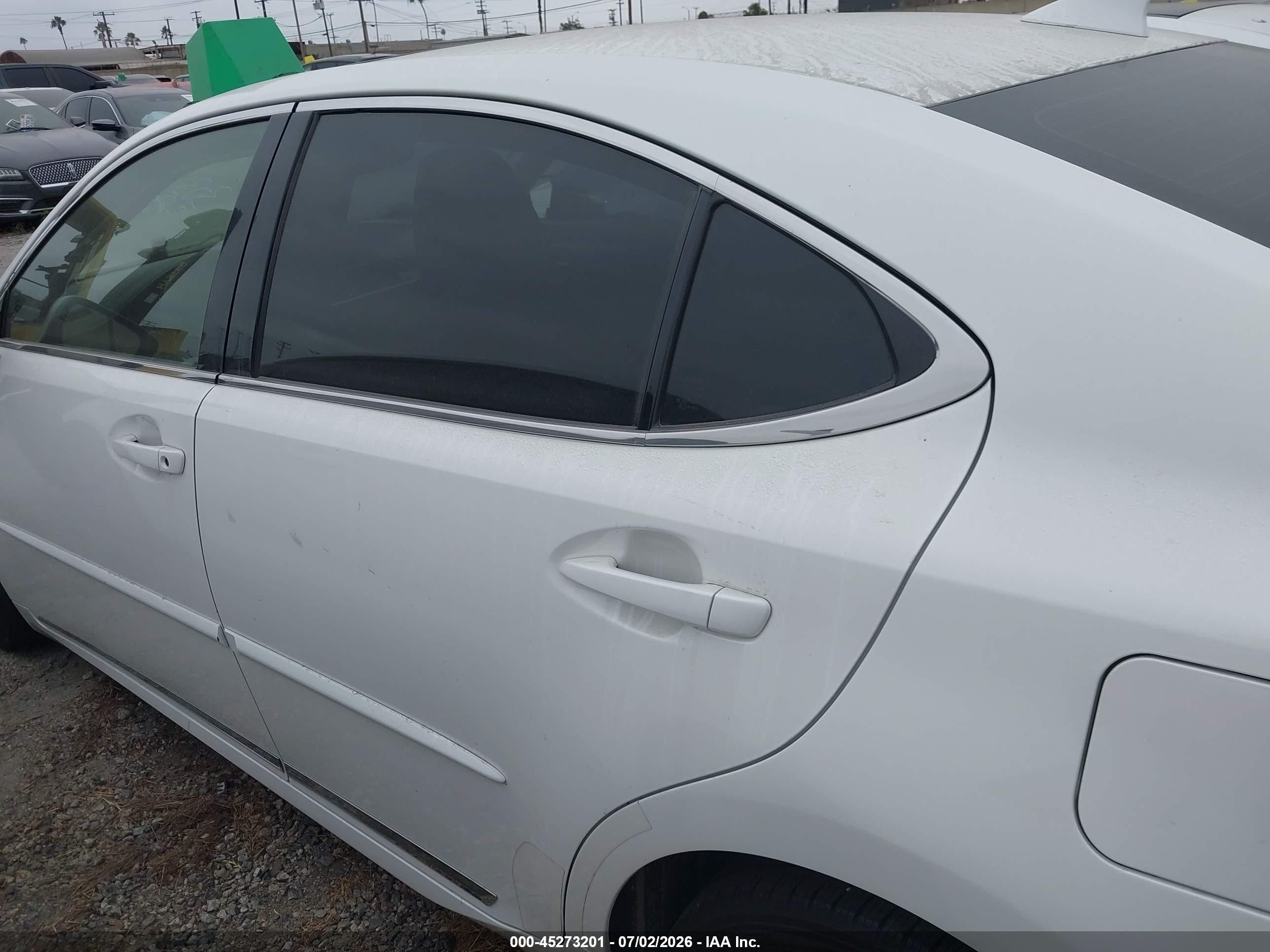2015 Lexus Es 350   White vin: JTHBK1GG9F2174625