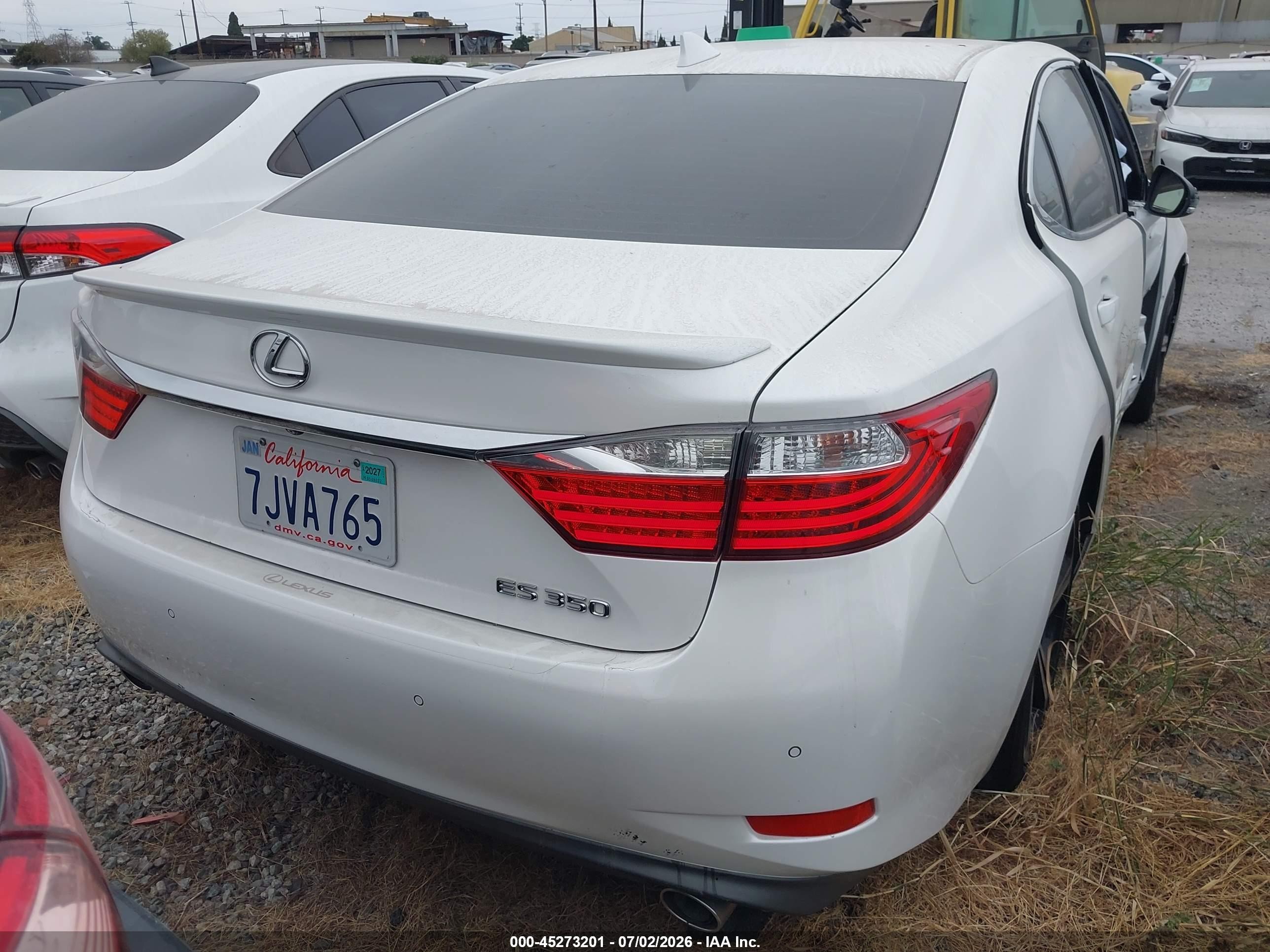 2015 Lexus Es 350   White vin: JTHBK1GG9F2174625