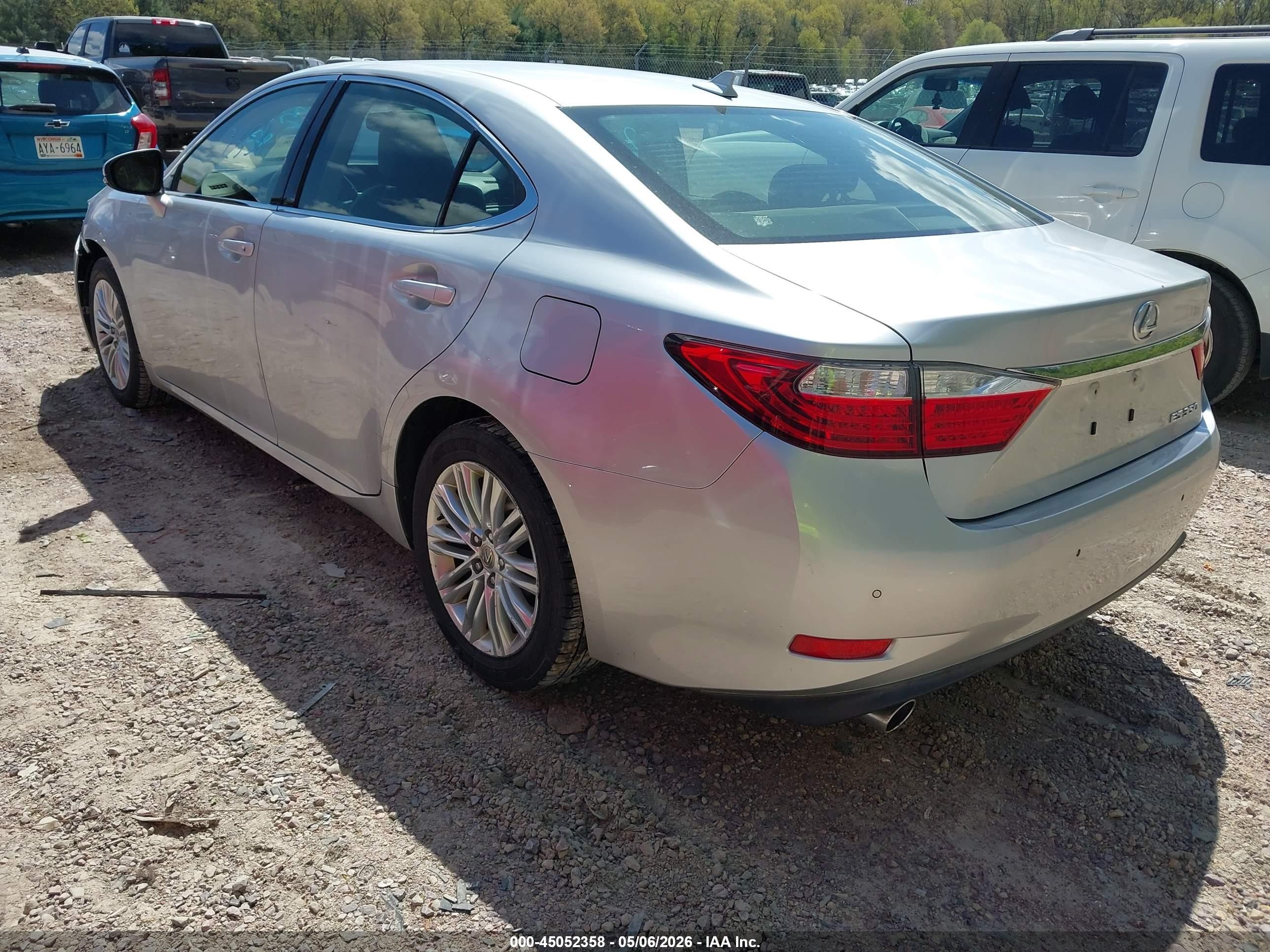 2013 Lexus Es 350   Серебряный vin: JTHBK1GGXD2027453