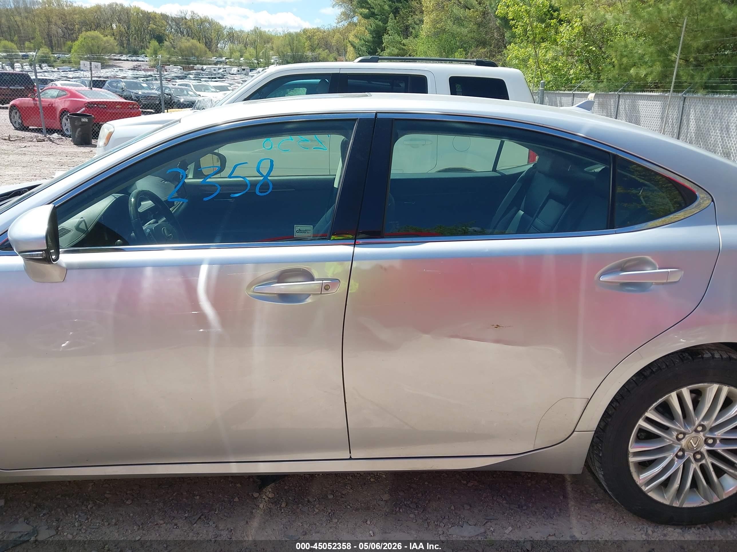 2013 Lexus Es 350   Серебряный vin: JTHBK1GGXD2027453