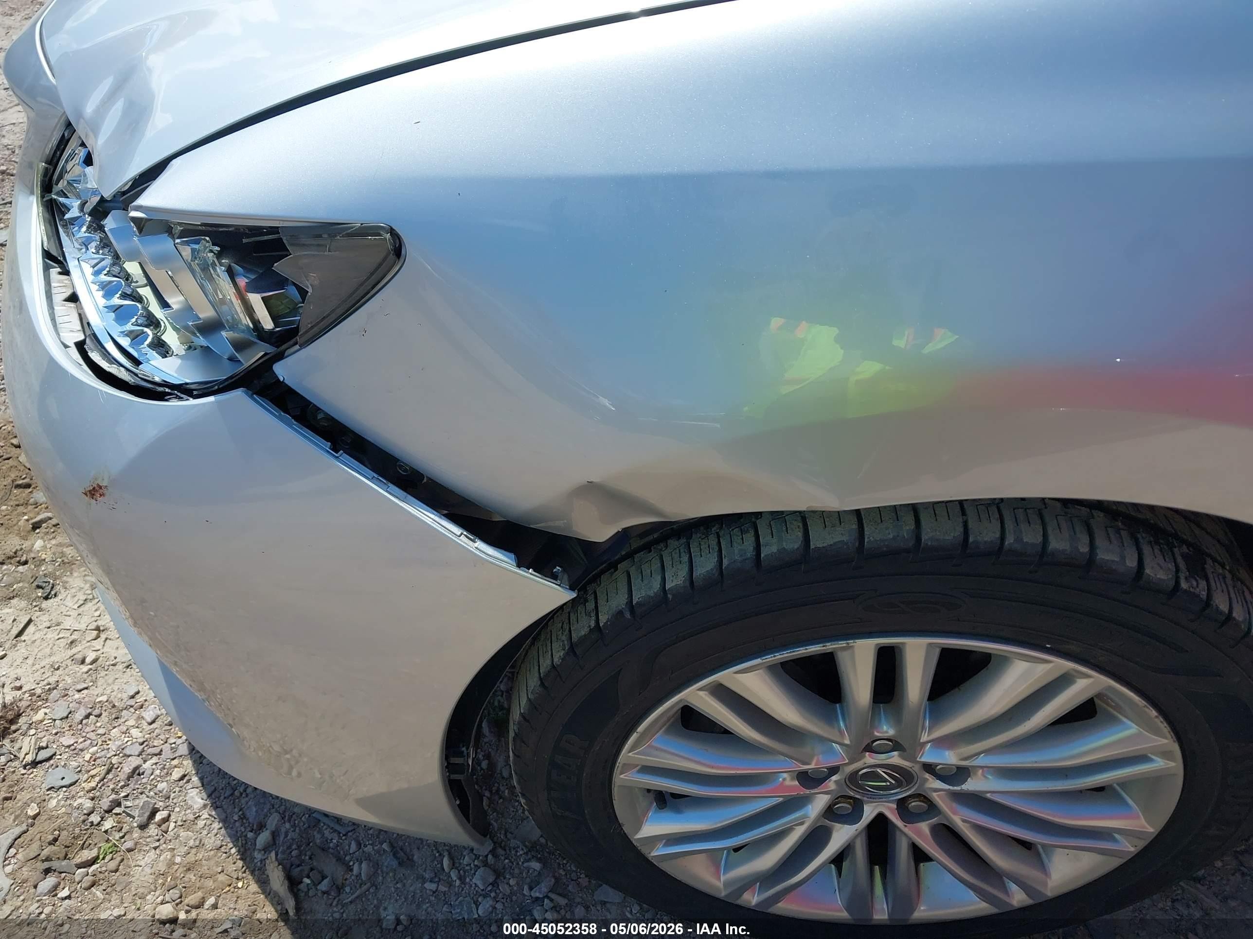 2013 Lexus Es 350   Серебряный vin: JTHBK1GGXD2027453