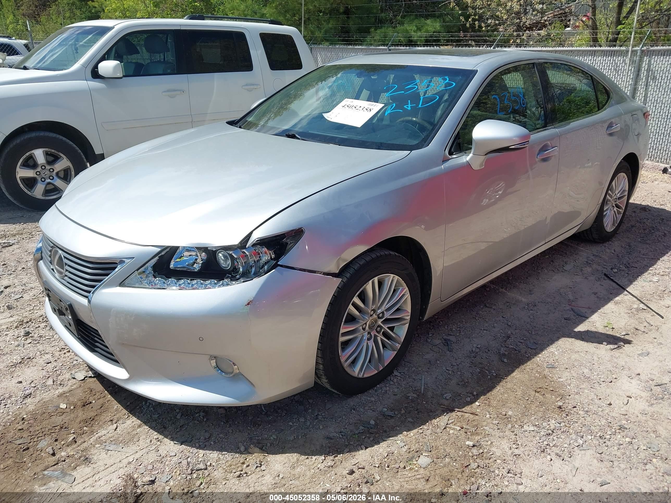 2013 Lexus Es 350   Серебряный vin: JTHBK1GGXD2027453