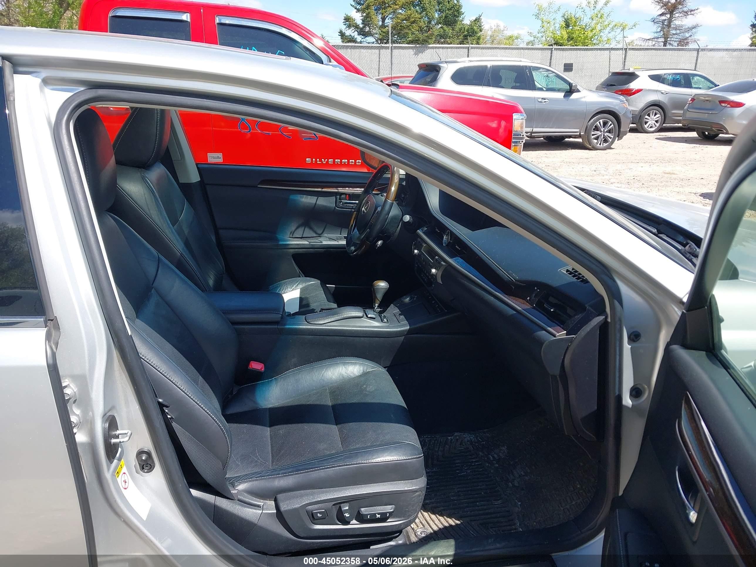 2013 Lexus Es 350   Серебряный vin: JTHBK1GGXD2027453