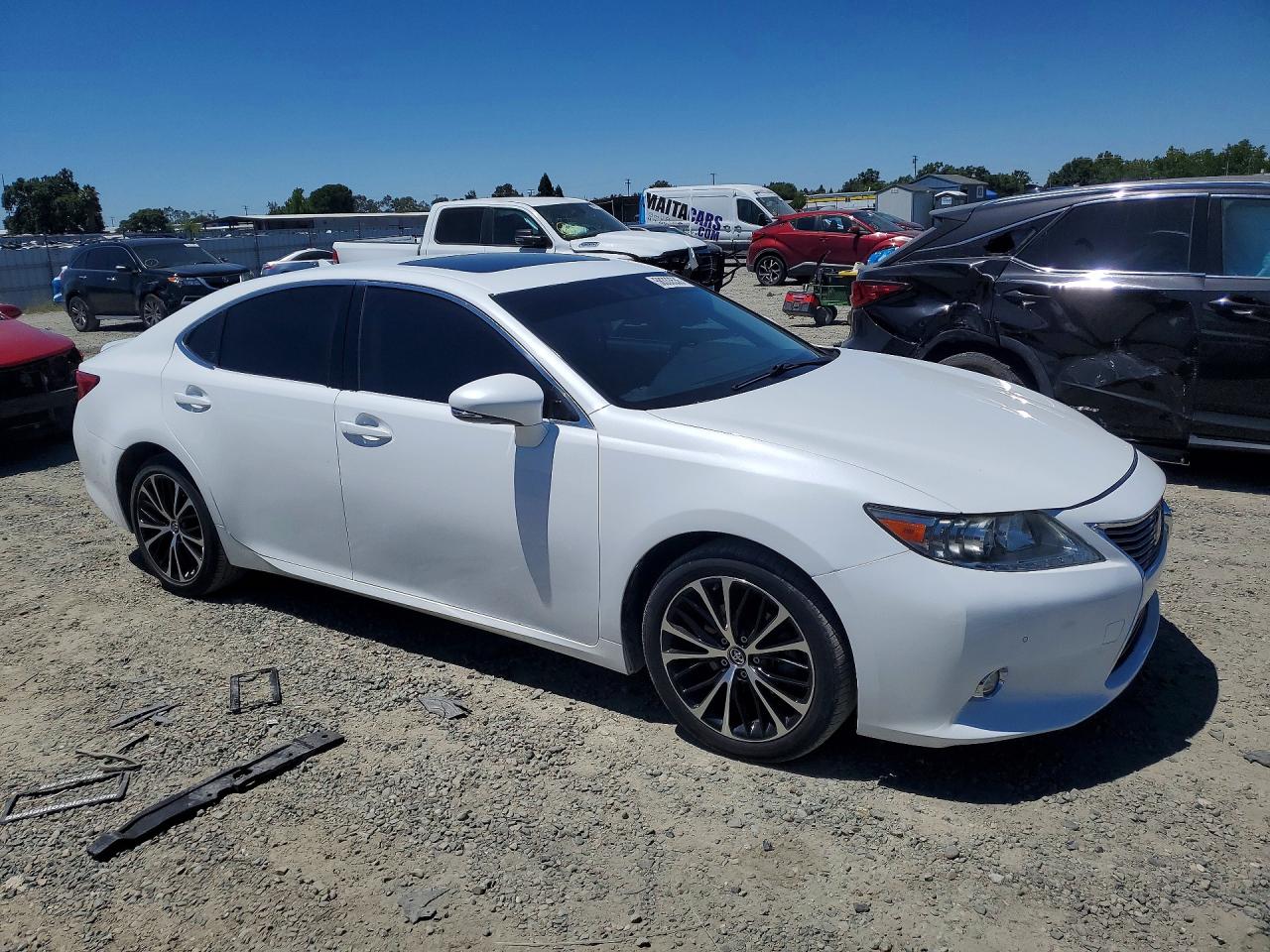 2014 Lexus Es 350 Белый vin: JTHBK1GGXE2087279