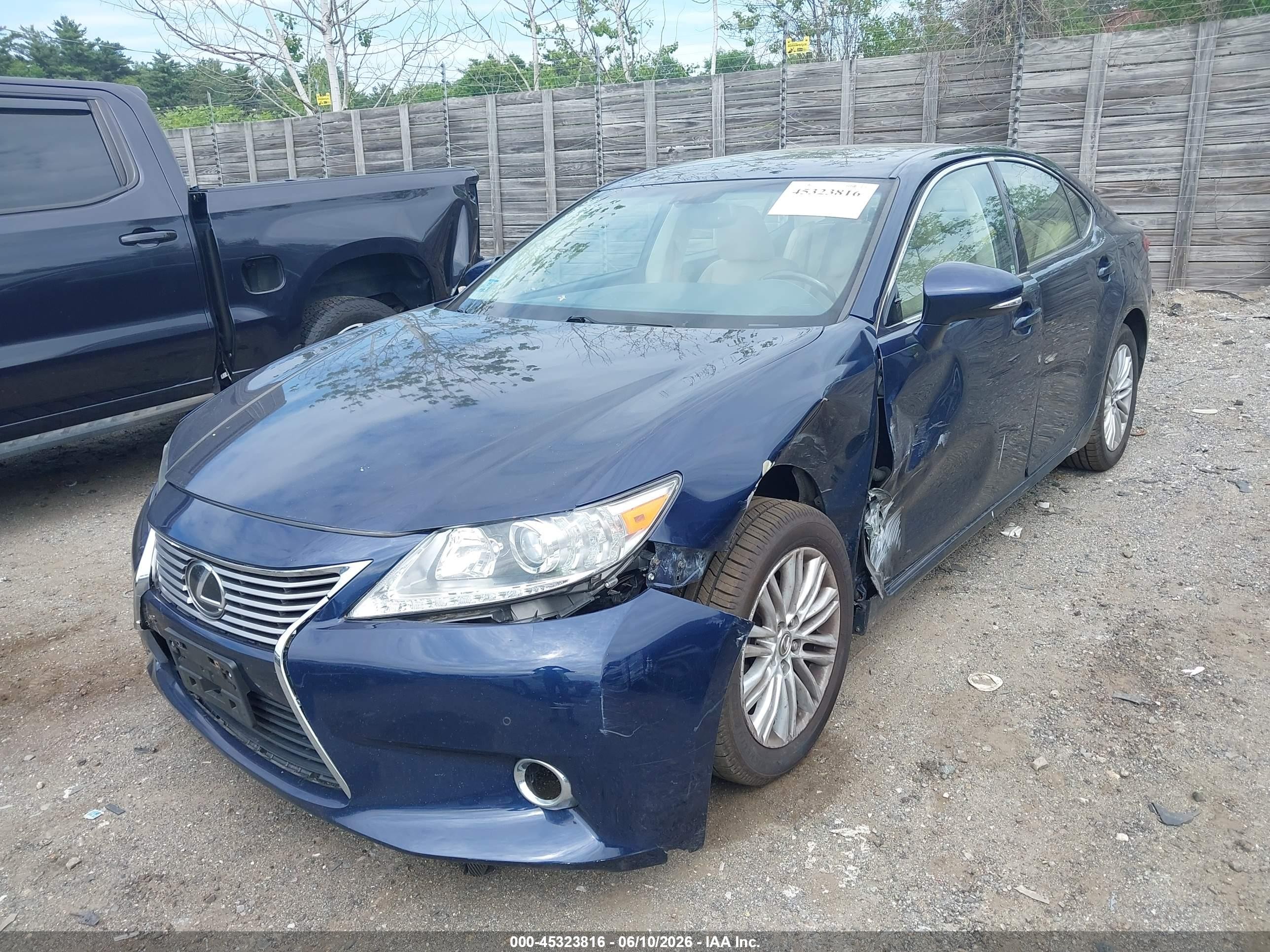 2014 Lexus Es 350 Dark Blue vin: JTHBK1GGXE2103609