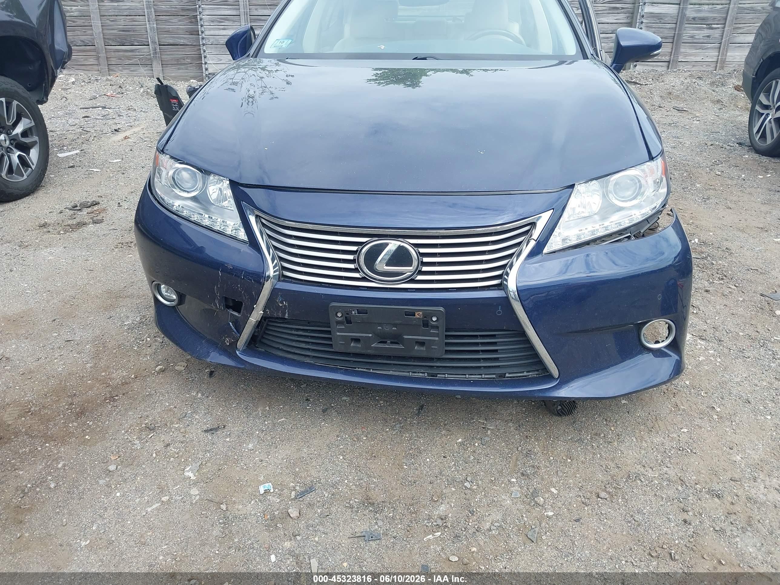 2014 Lexus Es 350 Dark Blue vin: JTHBK1GGXE2103609