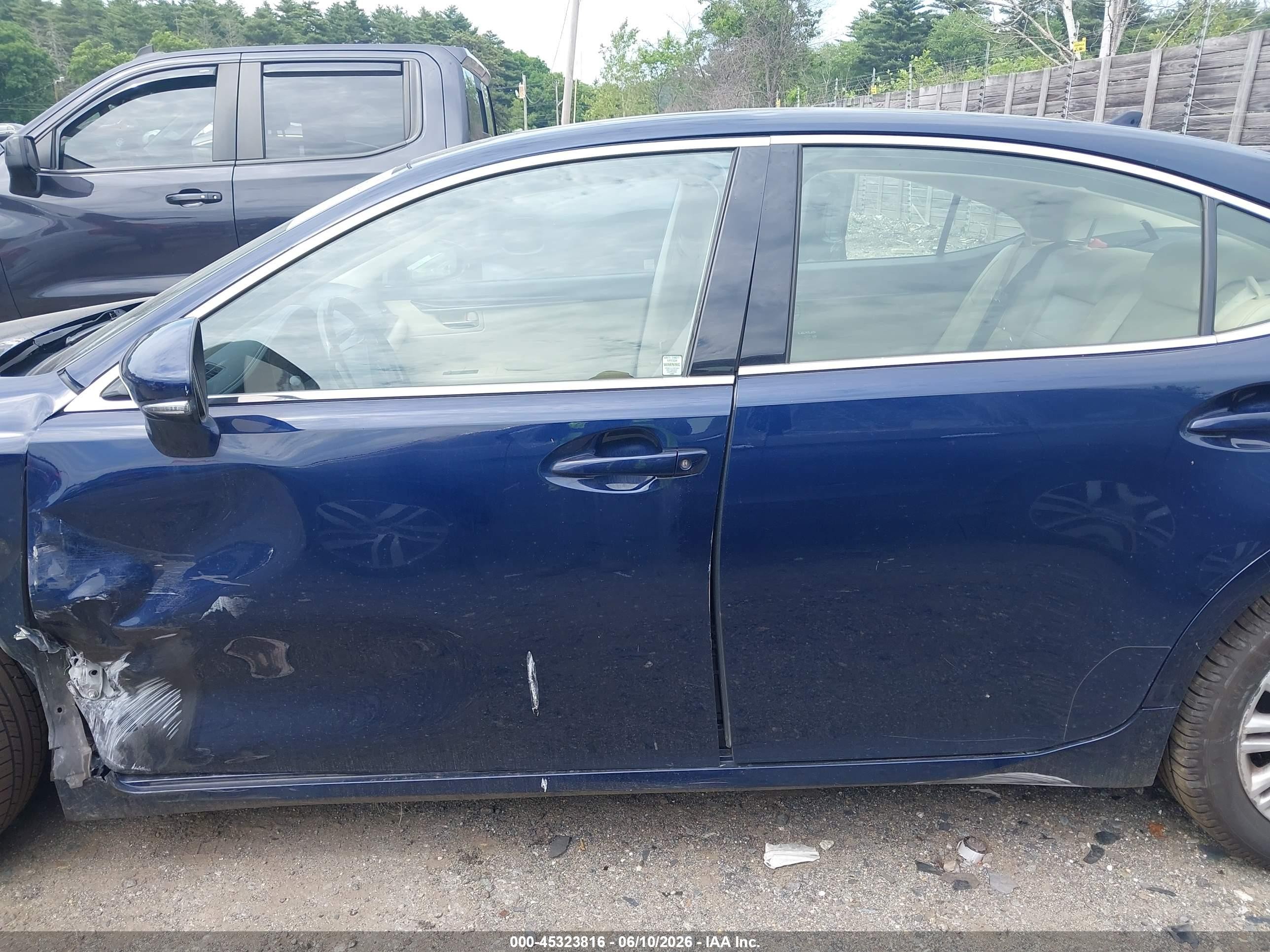 2014 Lexus Es 350 Dark Blue vin: JTHBK1GGXE2103609