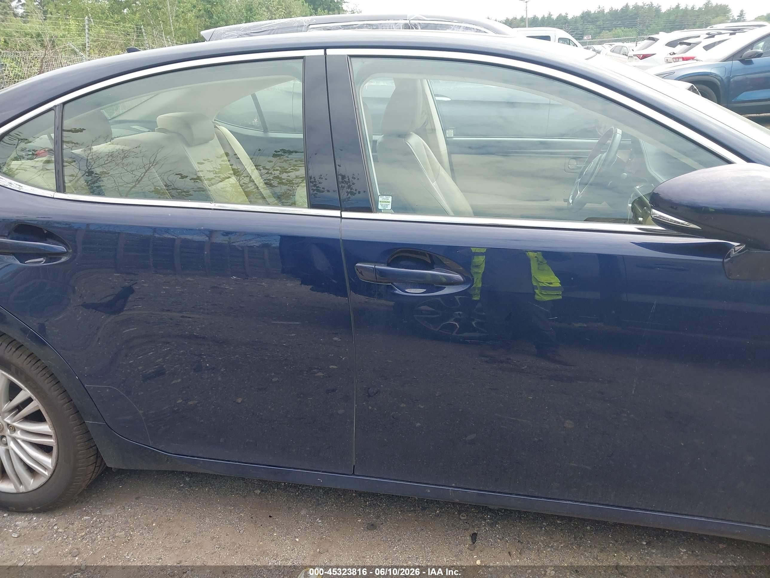 2014 Lexus Es 350 Dark Blue vin: JTHBK1GGXE2103609