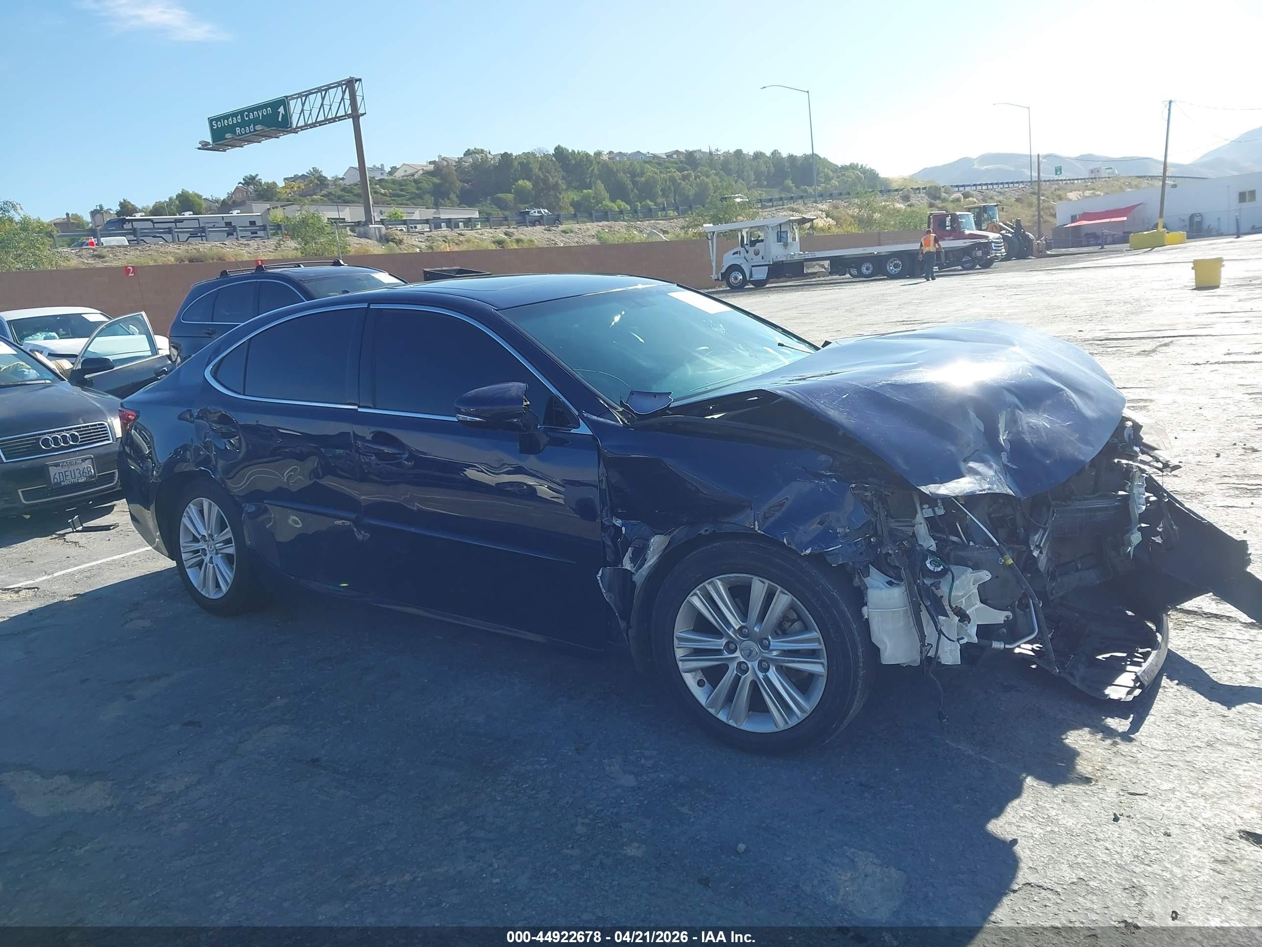 2014 Lexus Es 350 Blue vin: JTHBK1GGXE2109913