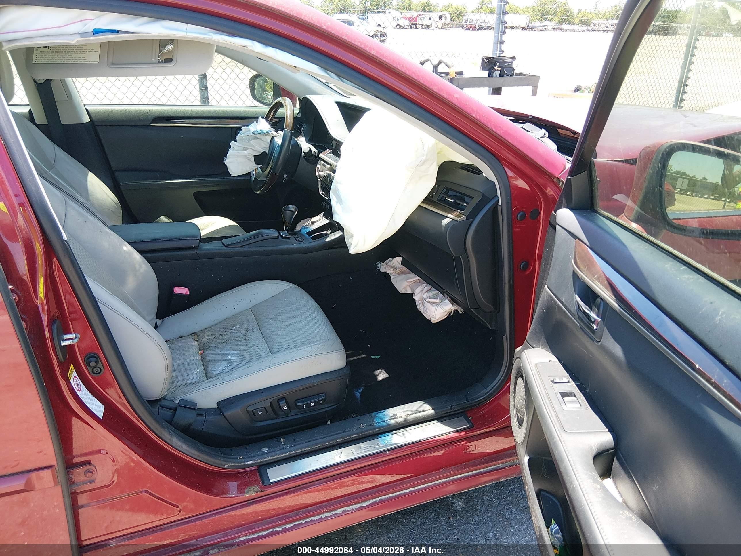 2014 Lexus Es 350   Red vin: JTHBK1GGXE2119972