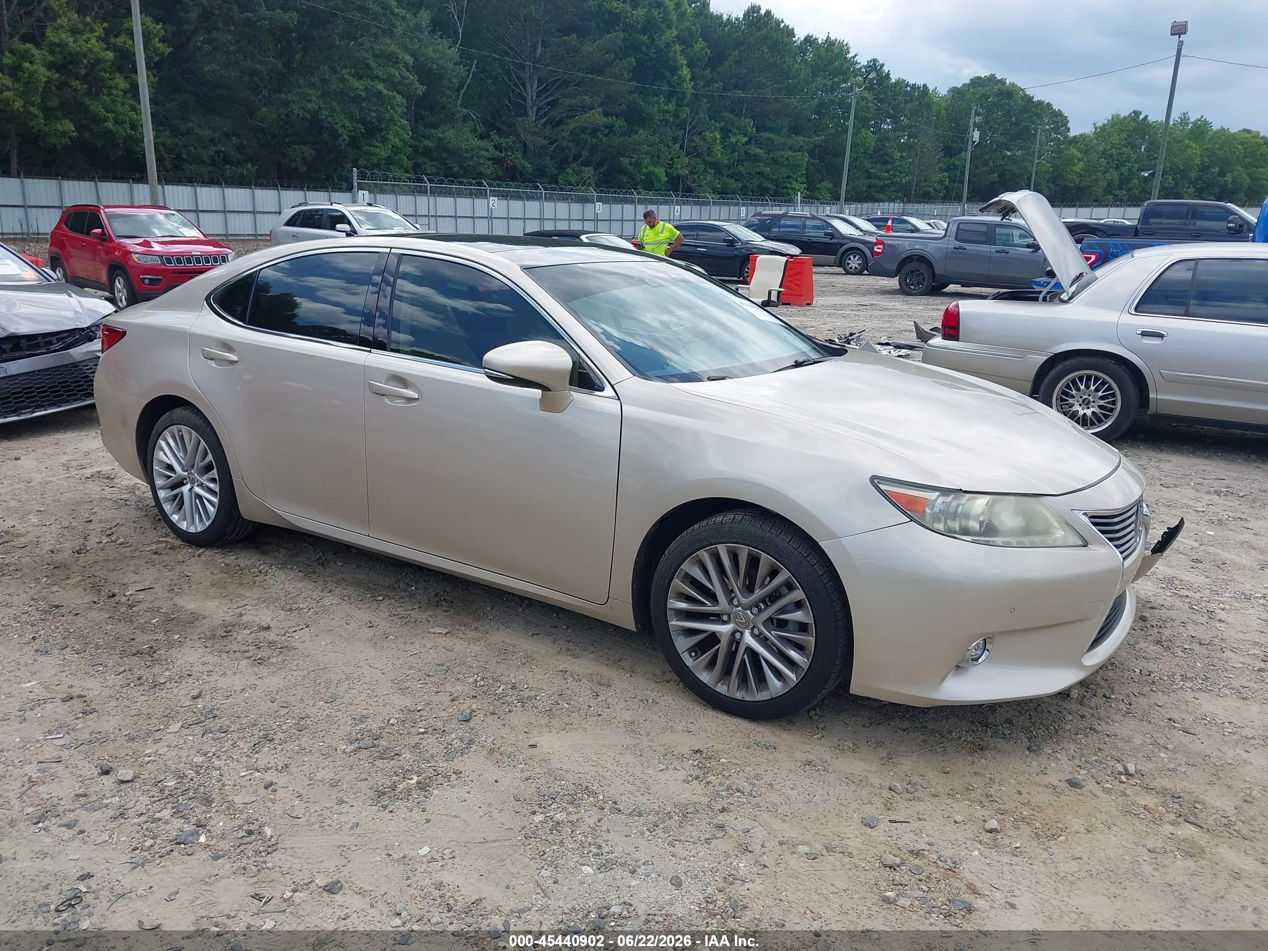 2015 Lexus Es 350 Gold vin: JTHBK1GGXF2151953
