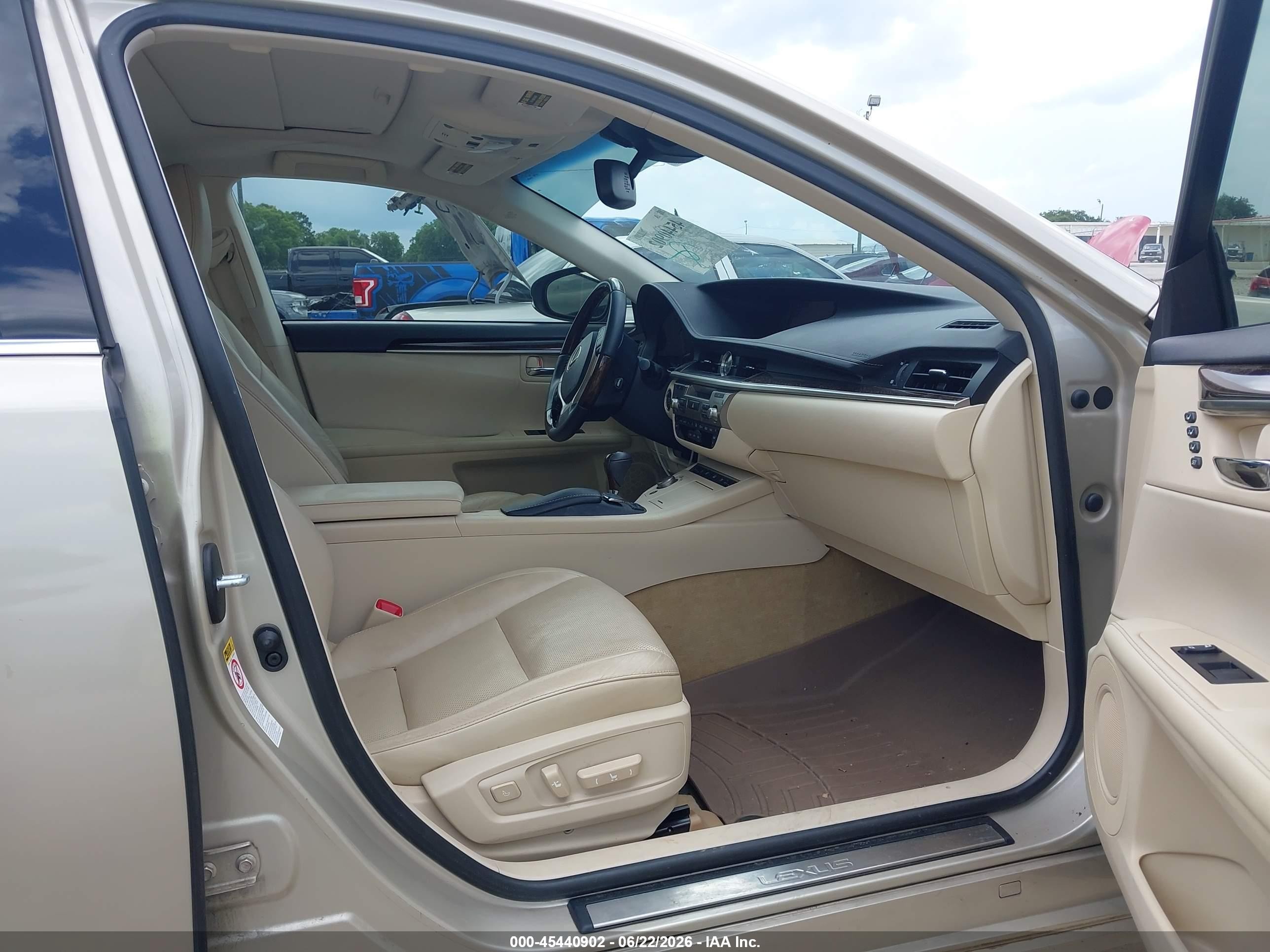 2015 Lexus Es 350   Gold vin: JTHBK1GGXF2151953