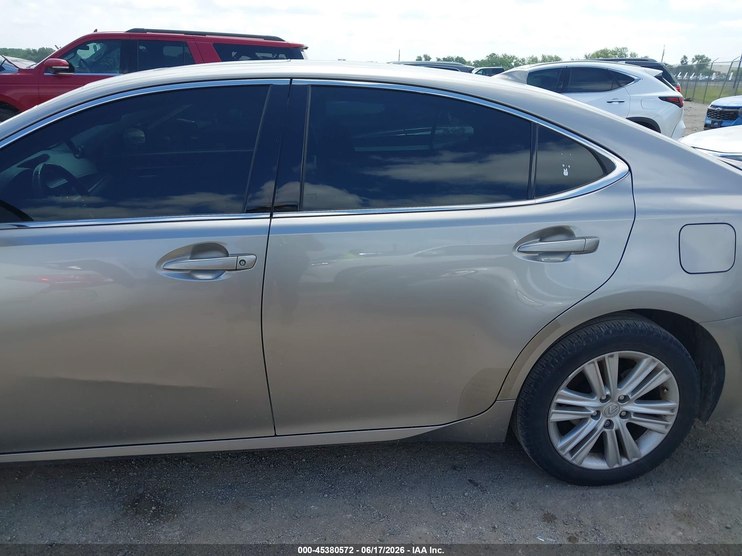 2015 Lexus Es 350   Silver vin: JTHBK1GGXF2160992