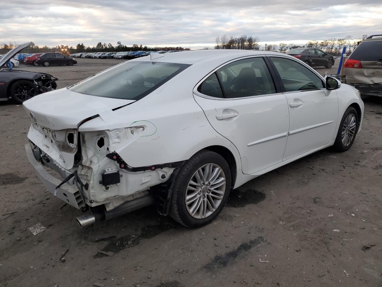 2015 Lexus Es 350 White vin: JTHBK1GGXF2162192