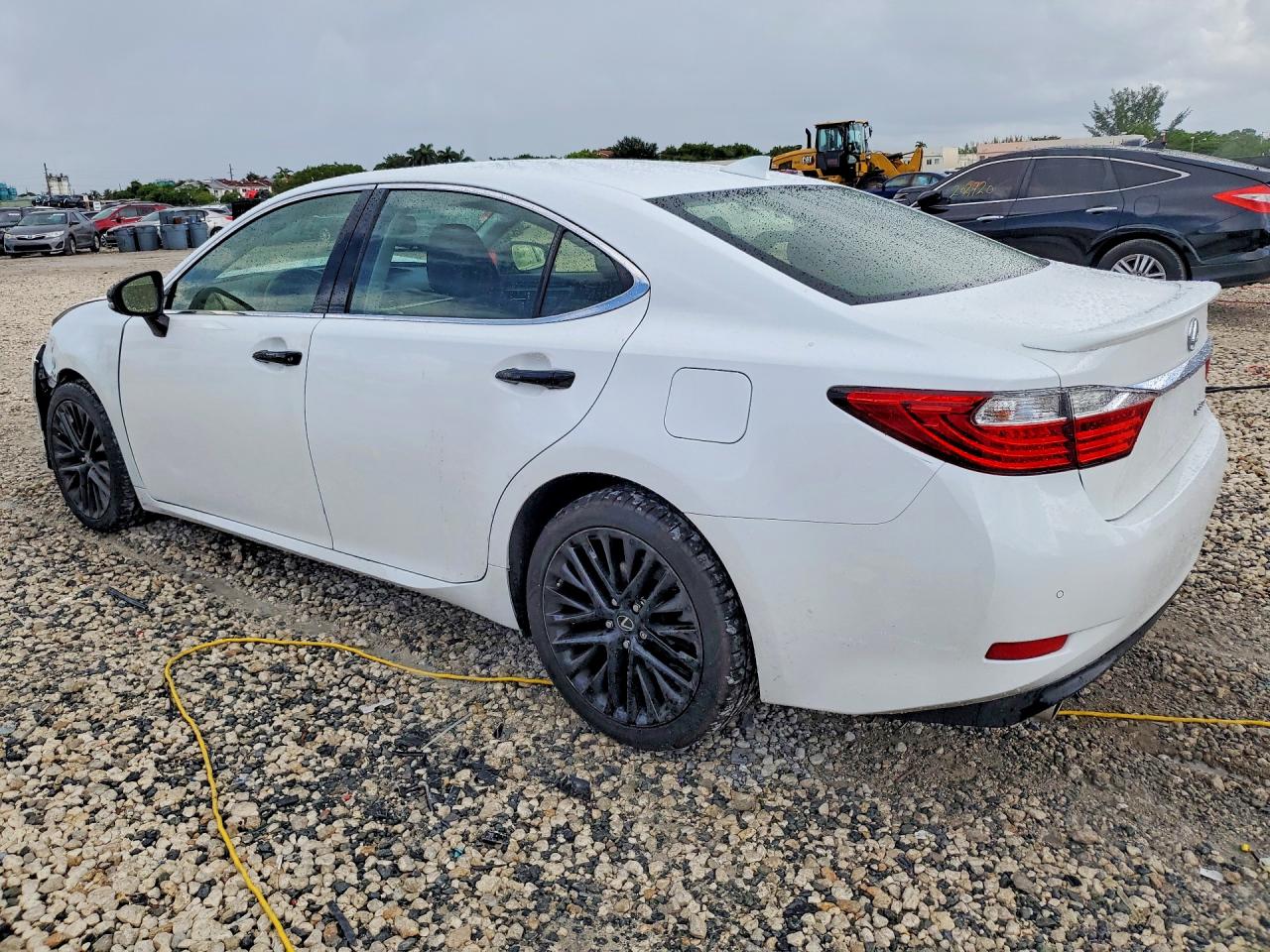 2015 Lexus Es 350 White vin: JTHBK1GGXF2165559