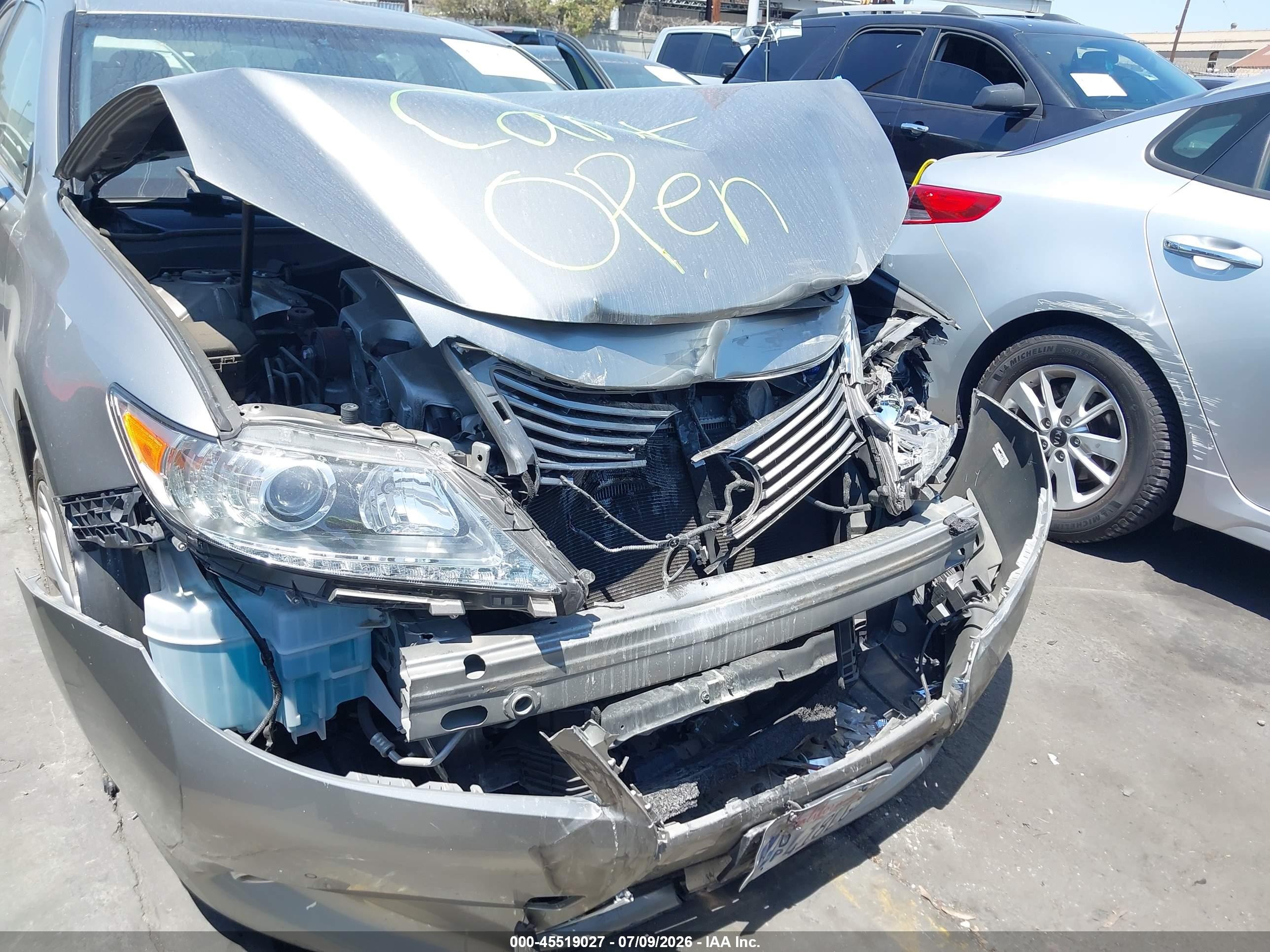 2015 Lexus Es 350   Silver vin: JTHBK1GGXF2188243