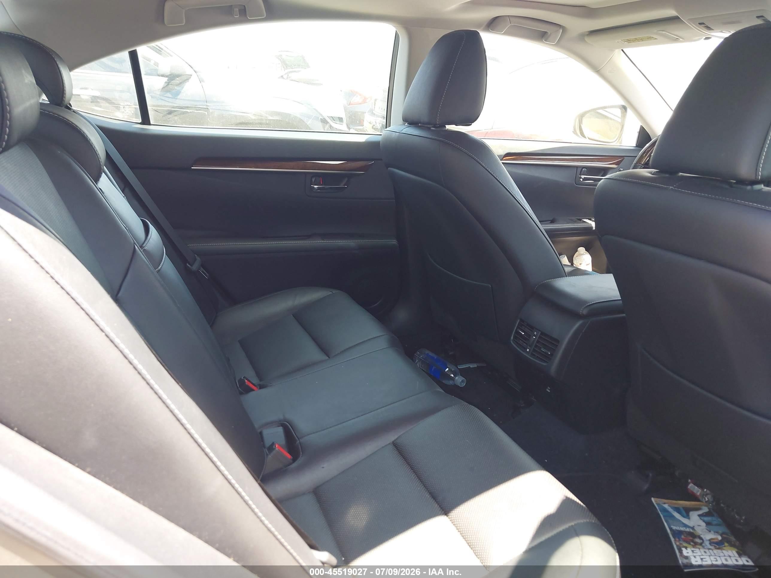 2015 Lexus Es 350   Silver vin: JTHBK1GGXF2188243