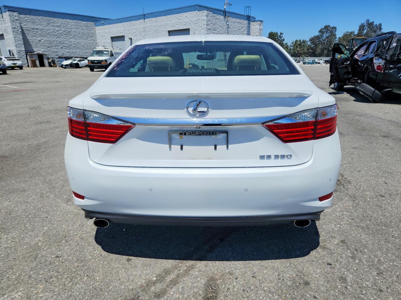 2015 Lexus Es 350 White vin: JTHBK1GGXF2199646