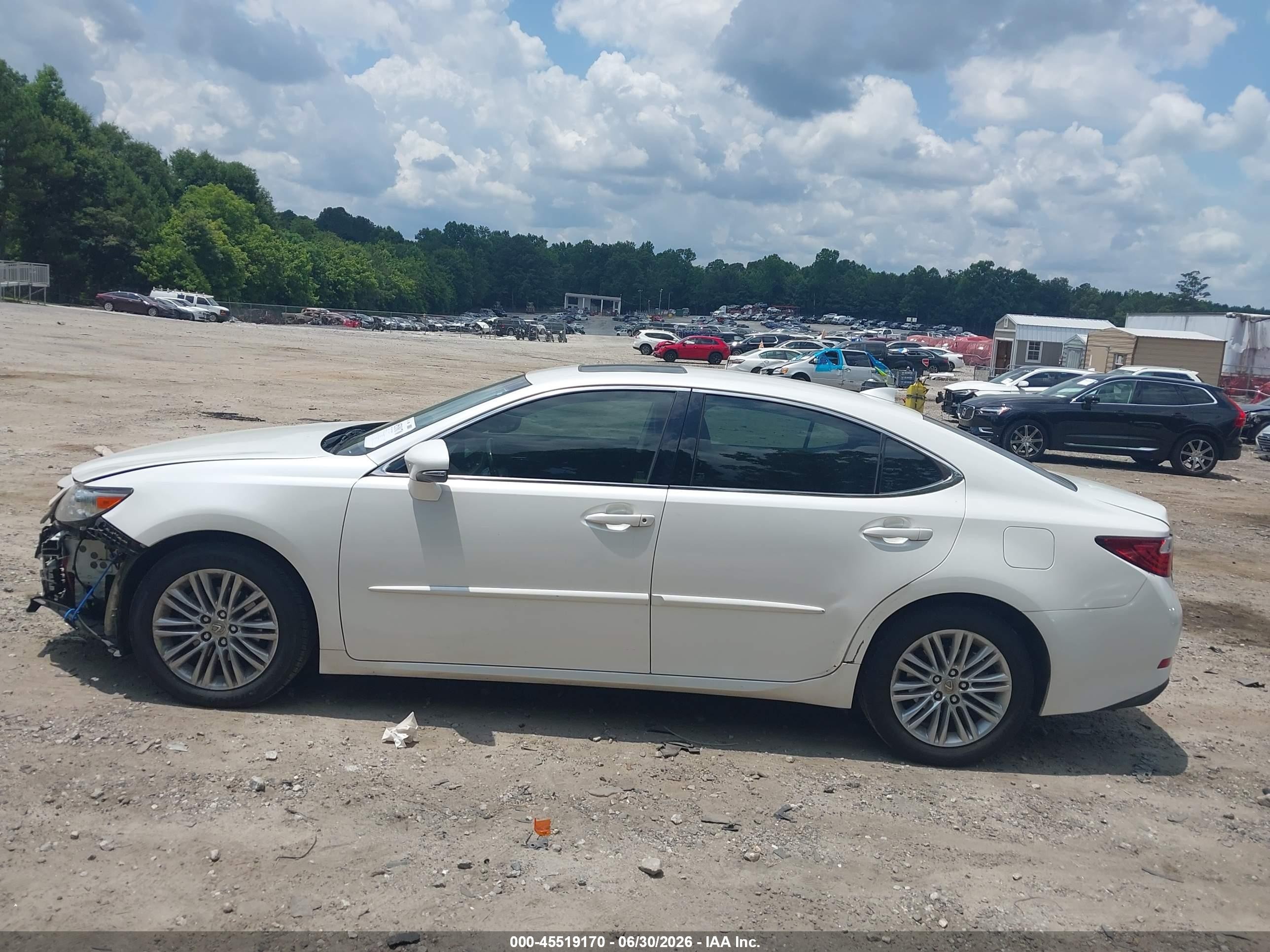 2015 Lexus Es 350   White vin: JTHBK1GGXF2203663