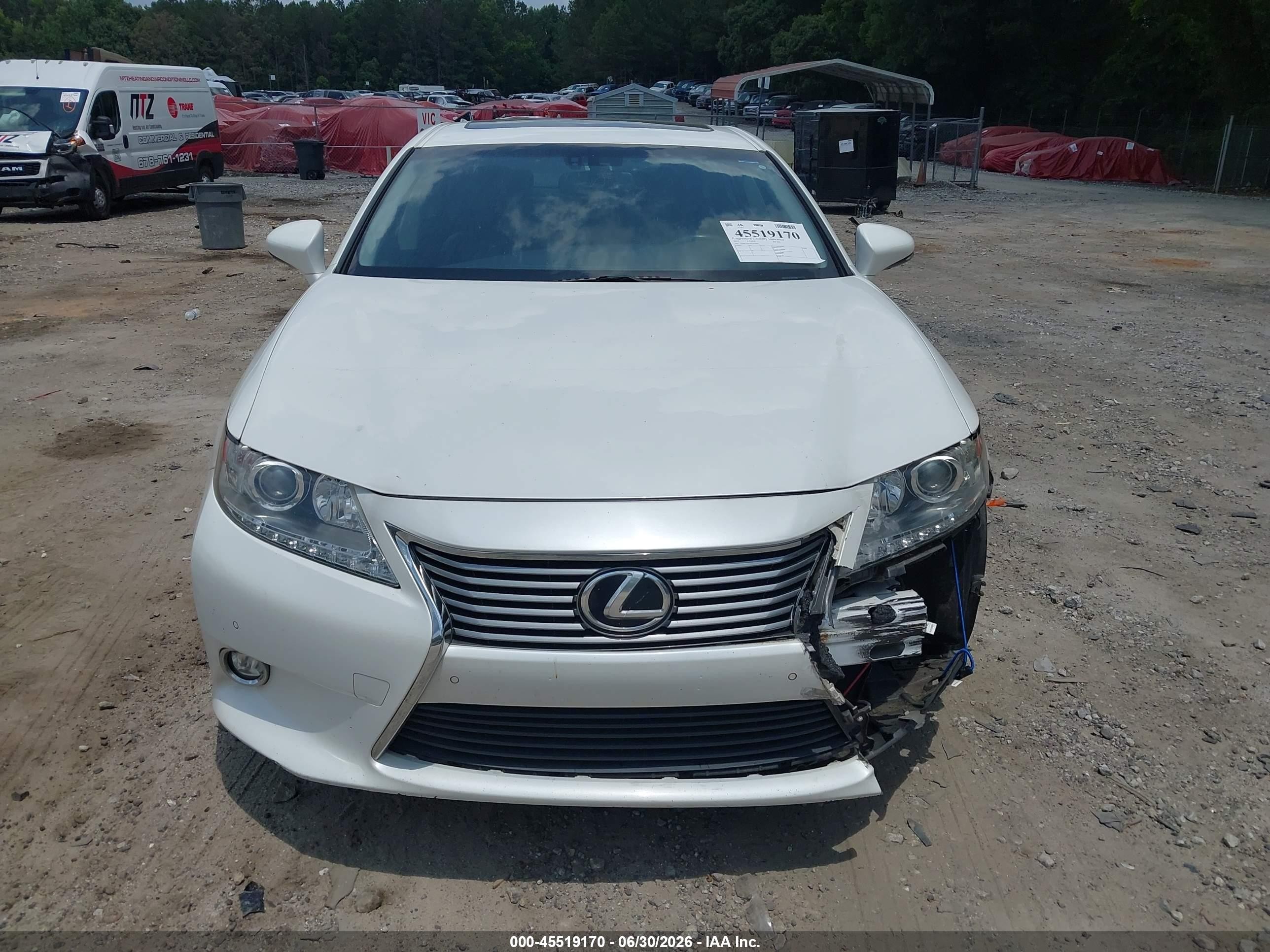 2015 Lexus Es 350   White vin: JTHBK1GGXF2203663