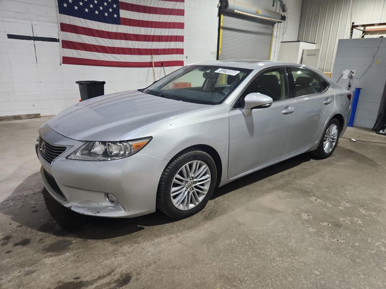2015 Lexus Es 350 Silver vin: JTHBK1GGXF2207244 Damage: Left Front Fender, Dent(S) W/ Paint Dmg, 1 To 2 Inches