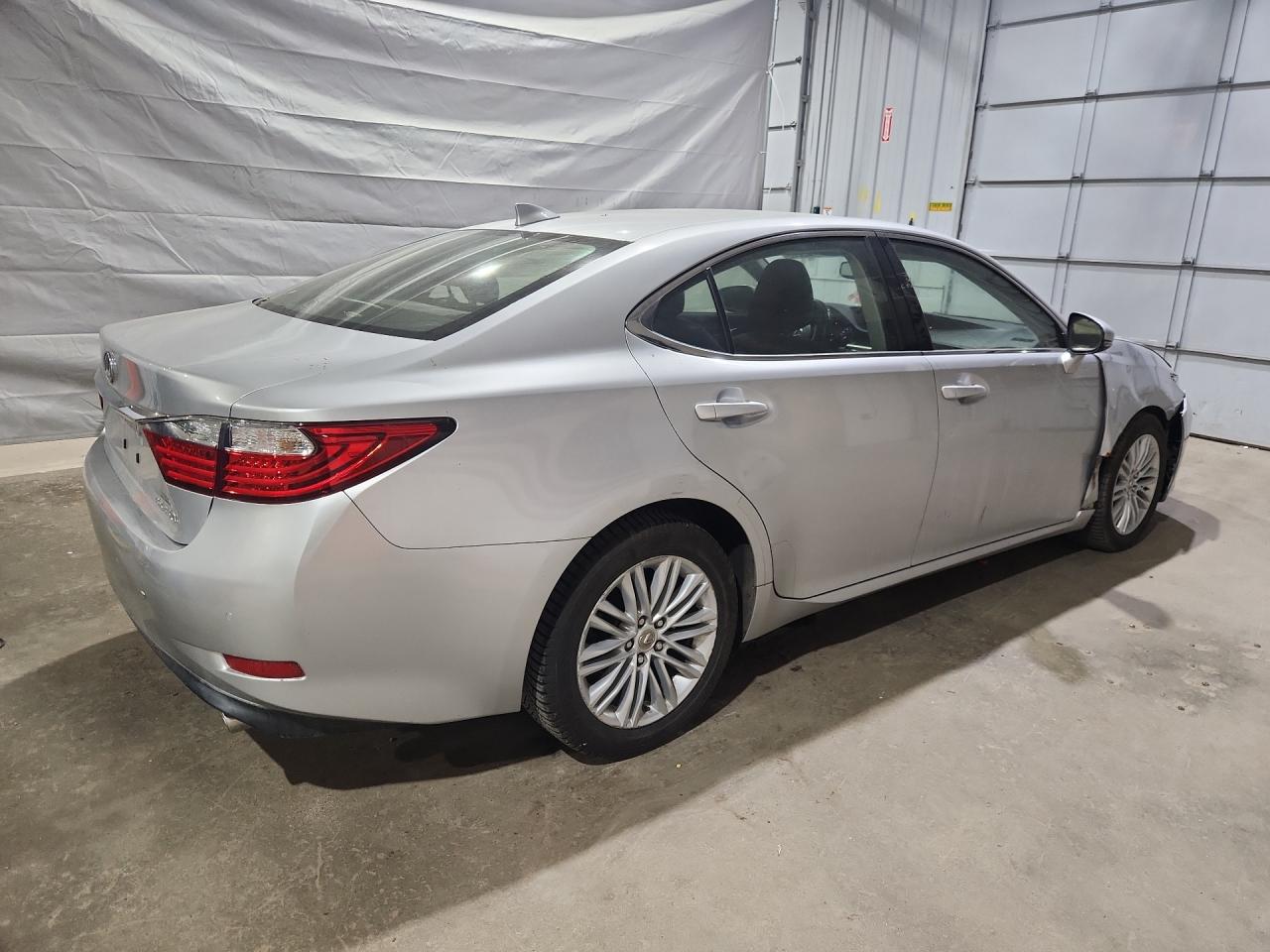2015 Lexus Es 350 Silver vin: JTHBK1GGXF2207244 Damage: Right Front Door, Dent(S) W/ Paint Dmg, 5 To 6 Inches