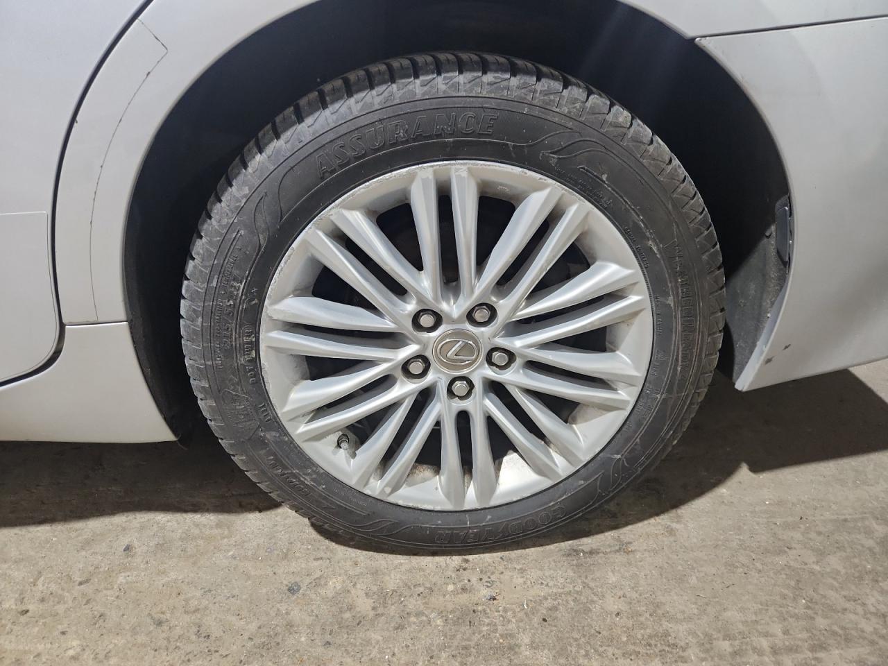 2015 Lexus Es 350 Silver vin: JTHBK1GGXF2207244 Damage: Left Rear Wheel, Curb Rash, > 12 Inches