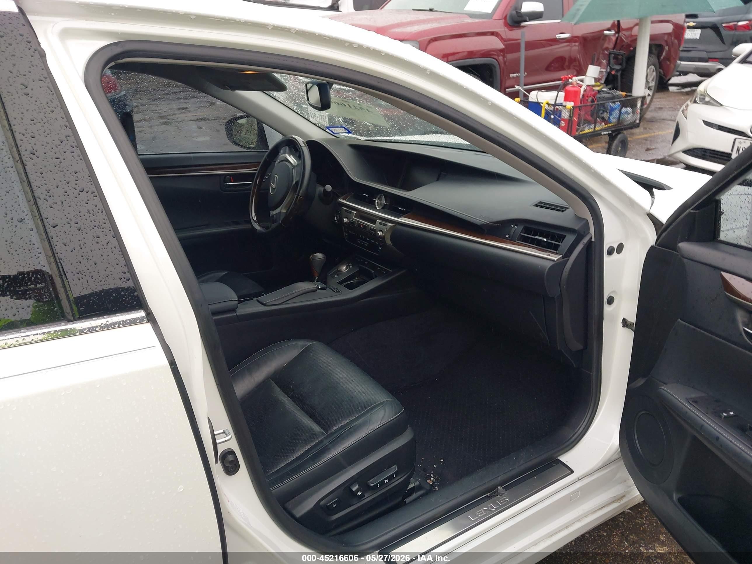 2015 Lexus Es 350   White vin: JTHBK1GGXF2207597