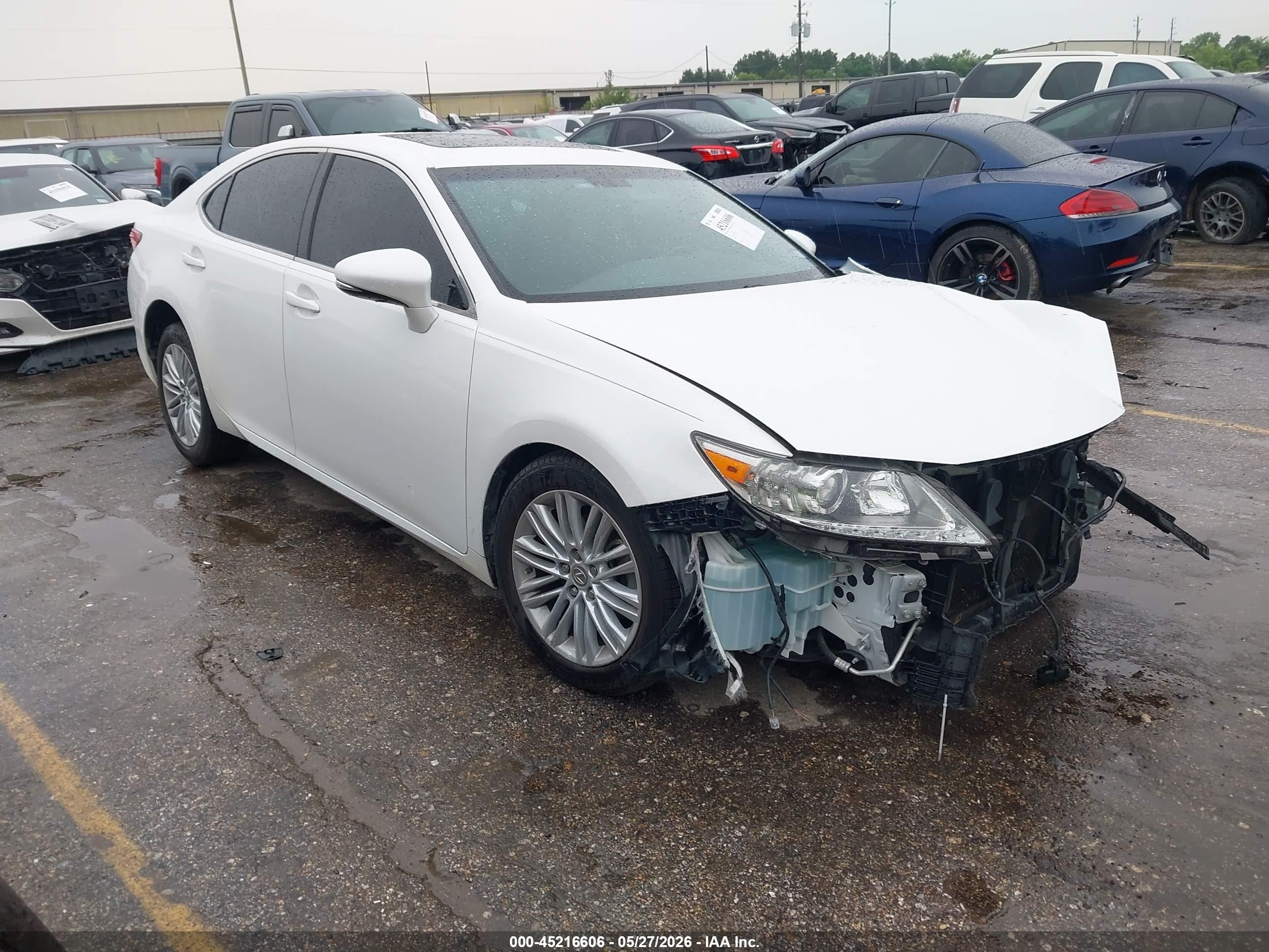 2015 Lexus Es 350   White vin: JTHBK1GGXF2207597