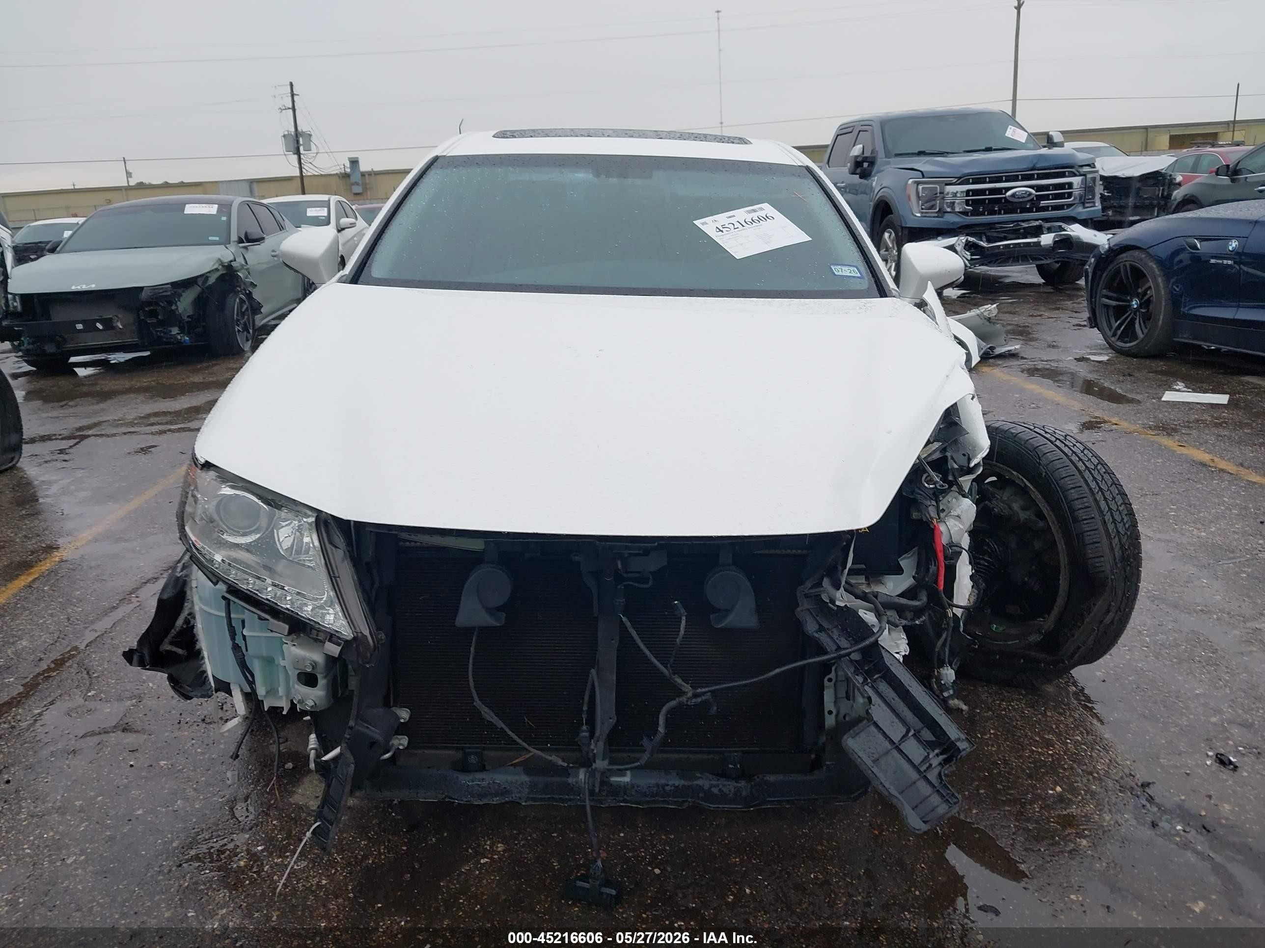 2015 Lexus Es 350   White vin: JTHBK1GGXF2207597