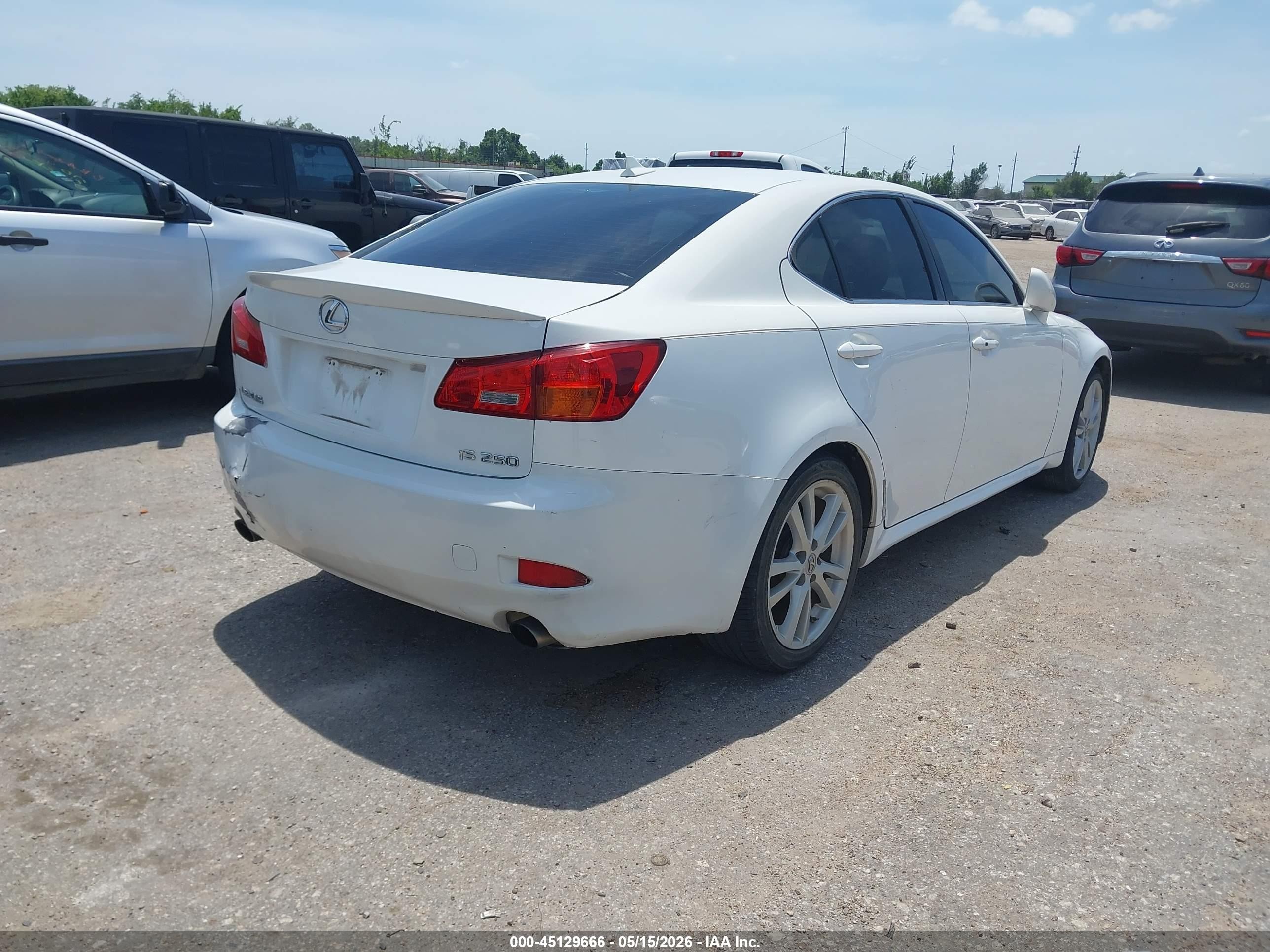 2007 Lexus Is 250   White vin: JTHBK262072049767