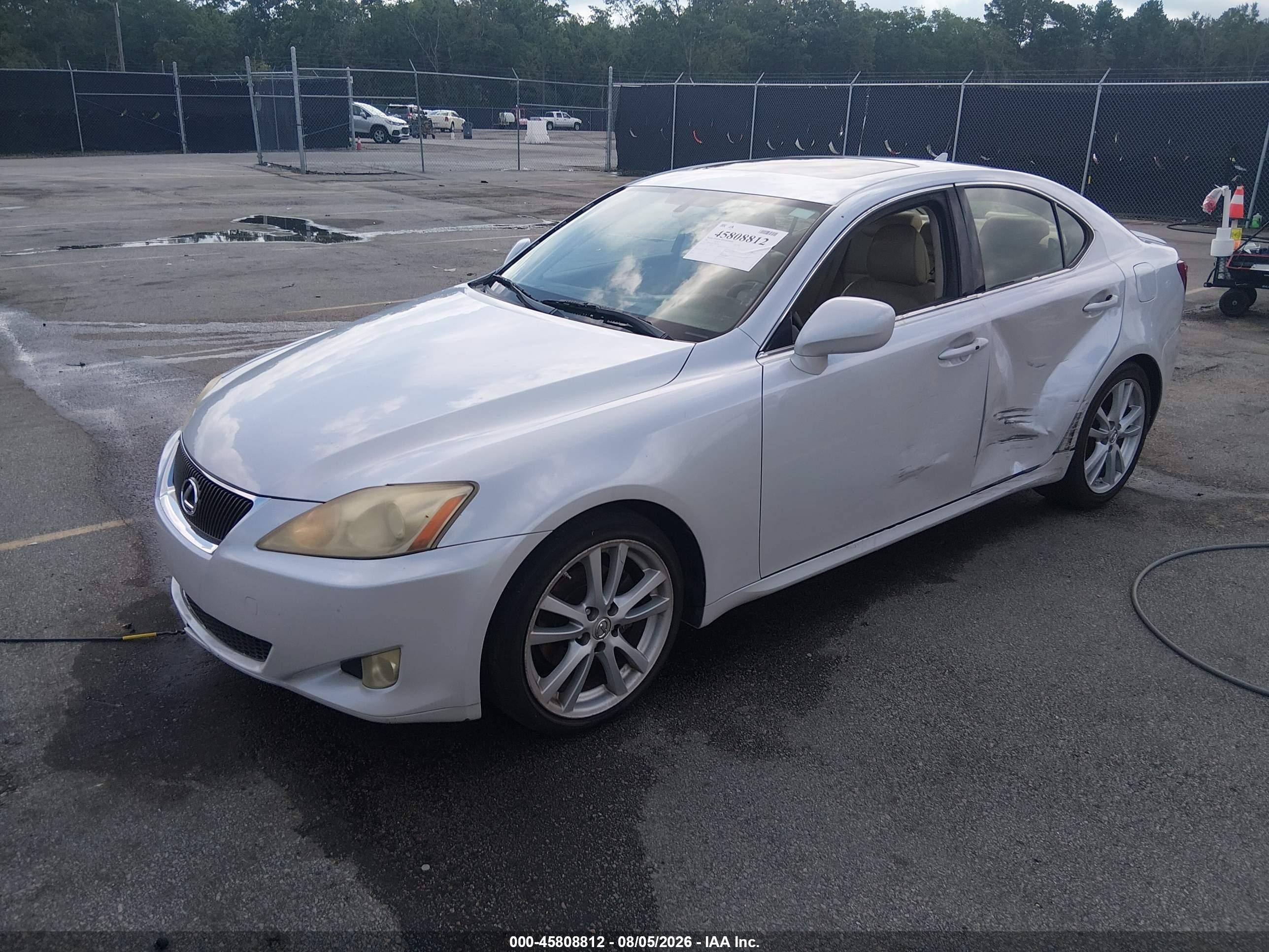 2007 Lexus Is 250   White vin: JTHBK262075040498