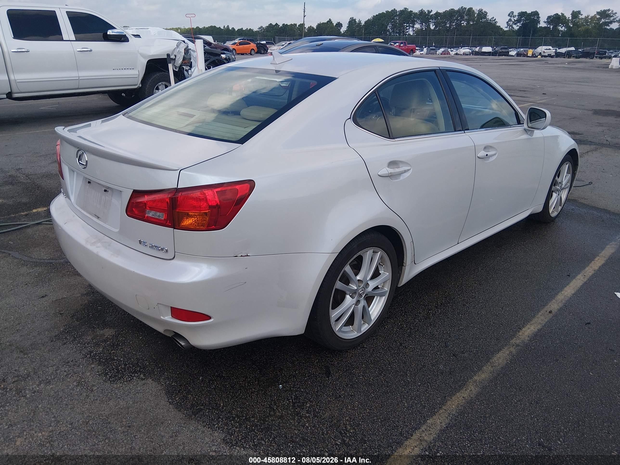 2007 Lexus Is 250   White vin: JTHBK262075040498