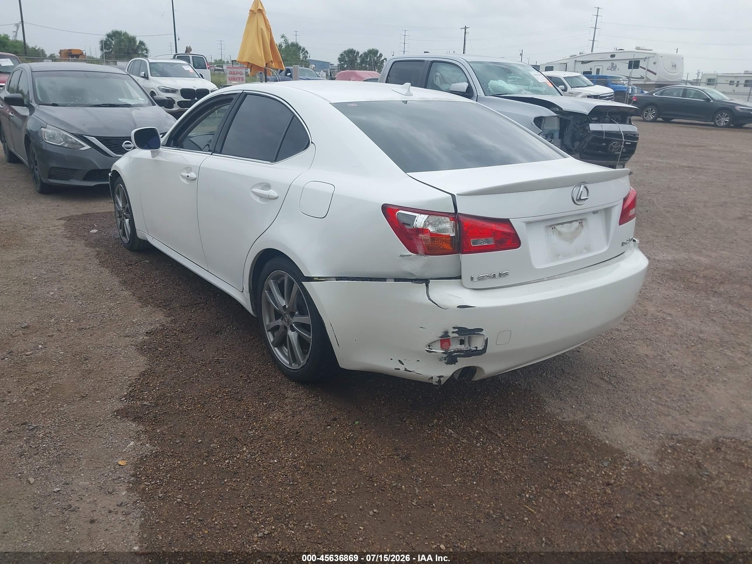 2008 Lexus Is 250   White vin: JTHBK262085076595