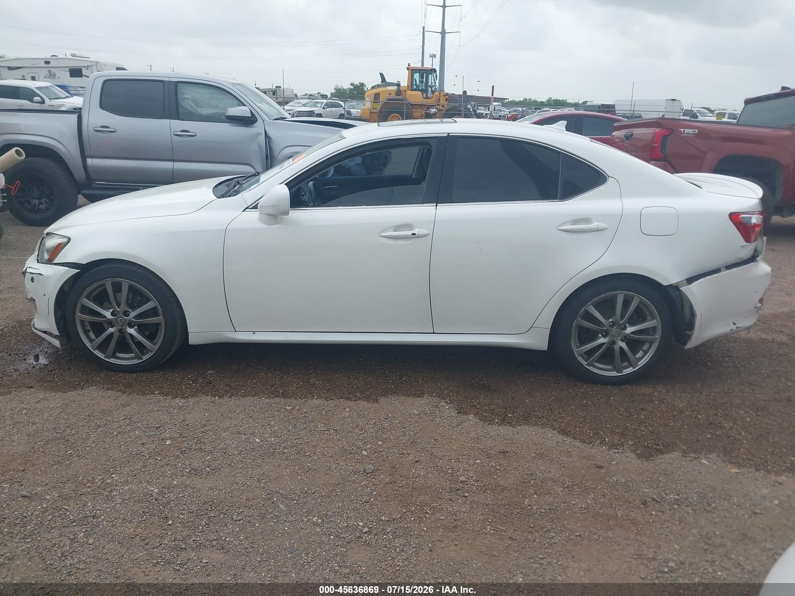 2008 Lexus Is 250   White vin: JTHBK262085076595