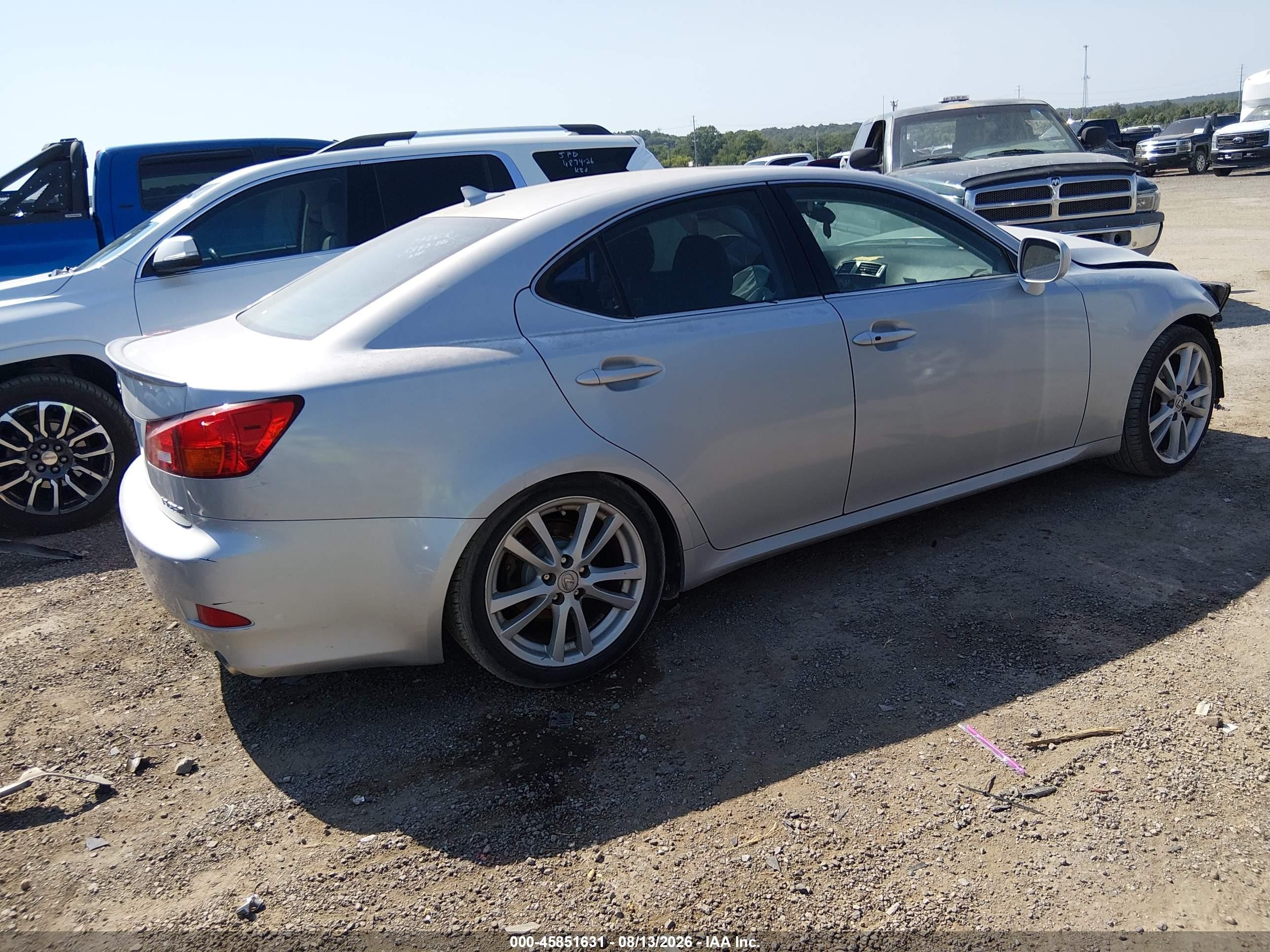 2007 Lexus Is 250   White vin: JTHBK262175038114