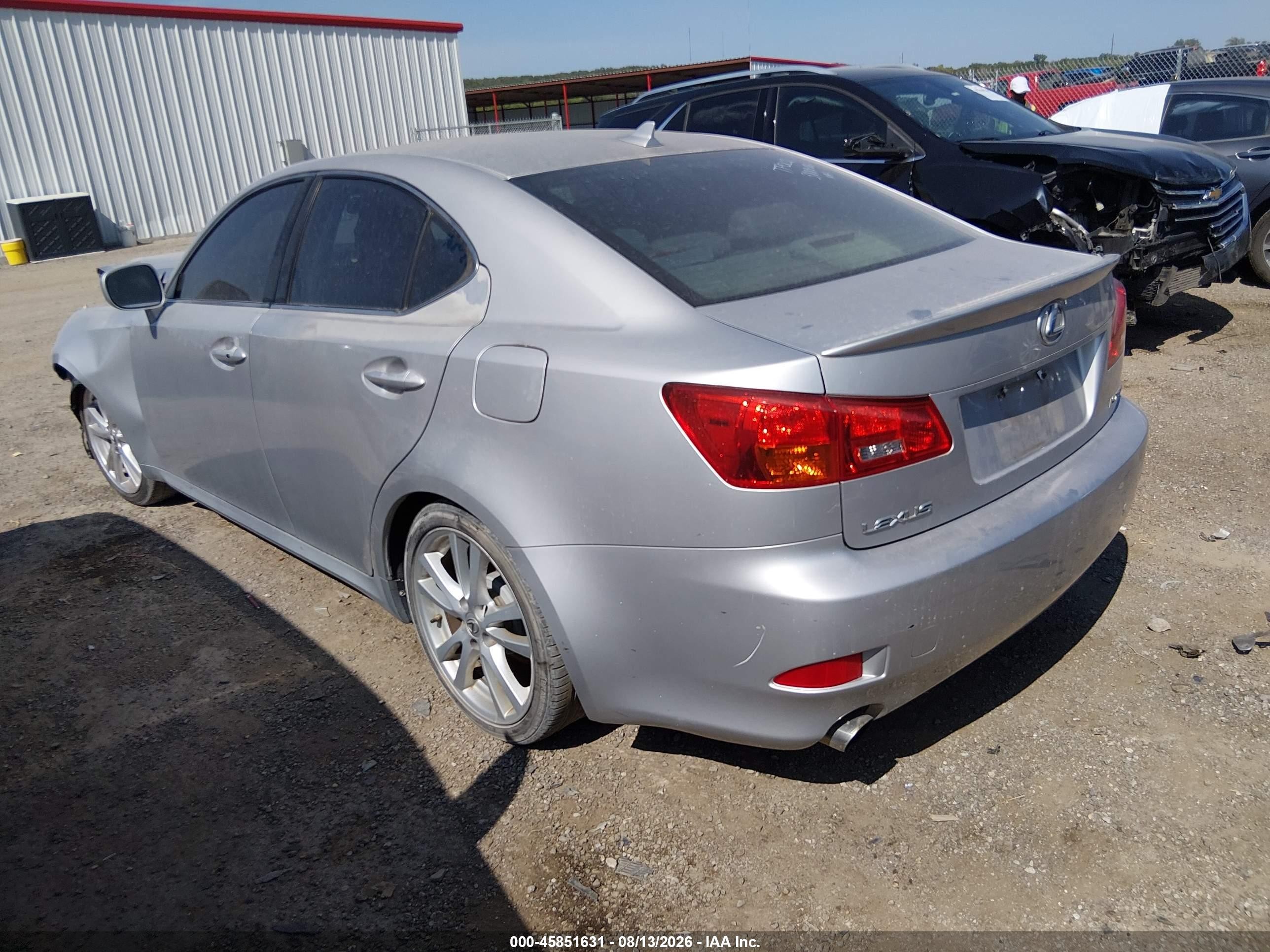 2007 Lexus Is 250   White vin: JTHBK262175038114