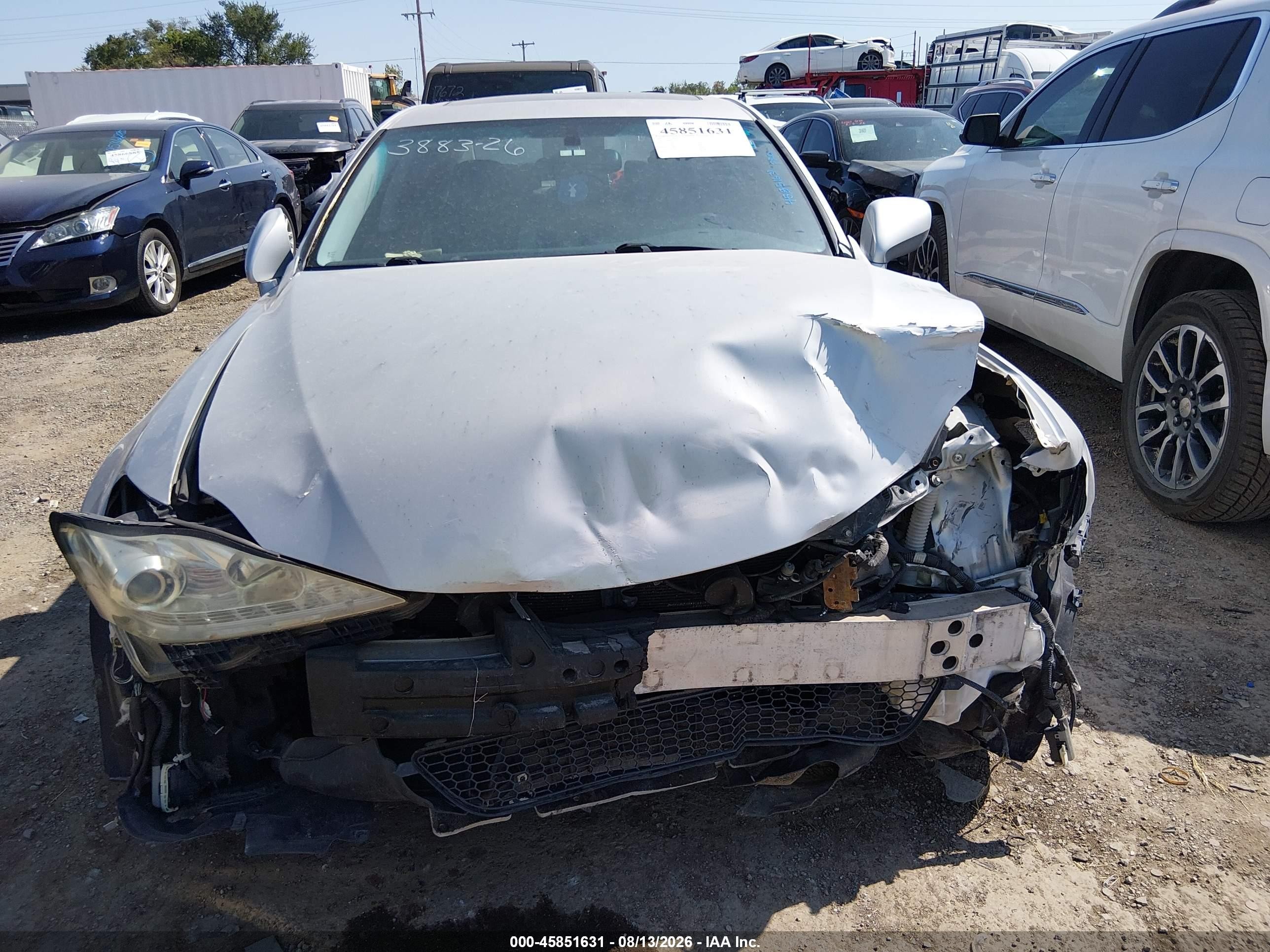 2007 Lexus Is 250   White vin: JTHBK262175038114