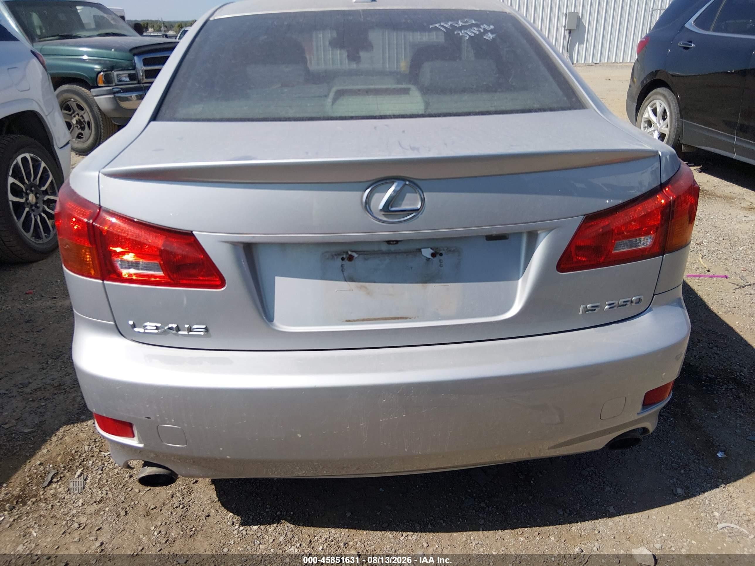 2007 Lexus Is 250   White vin: JTHBK262175038114