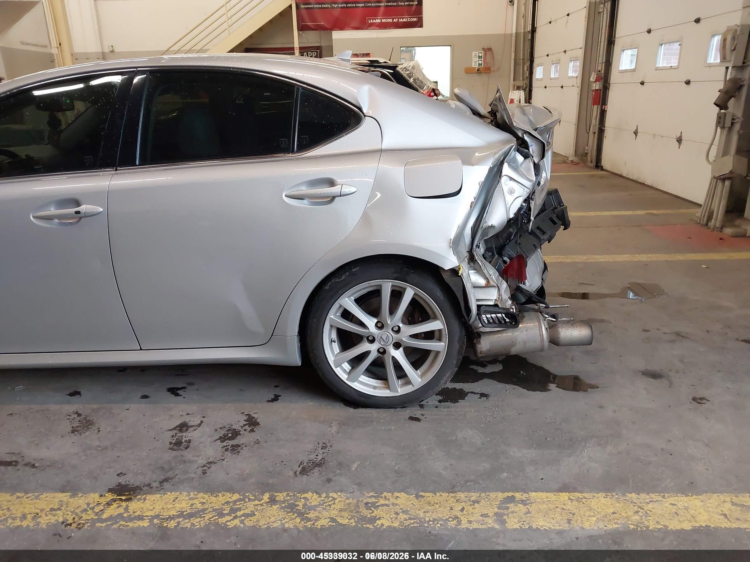 2008 Lexus Is 250   Silver vin: JTHBK262182079717