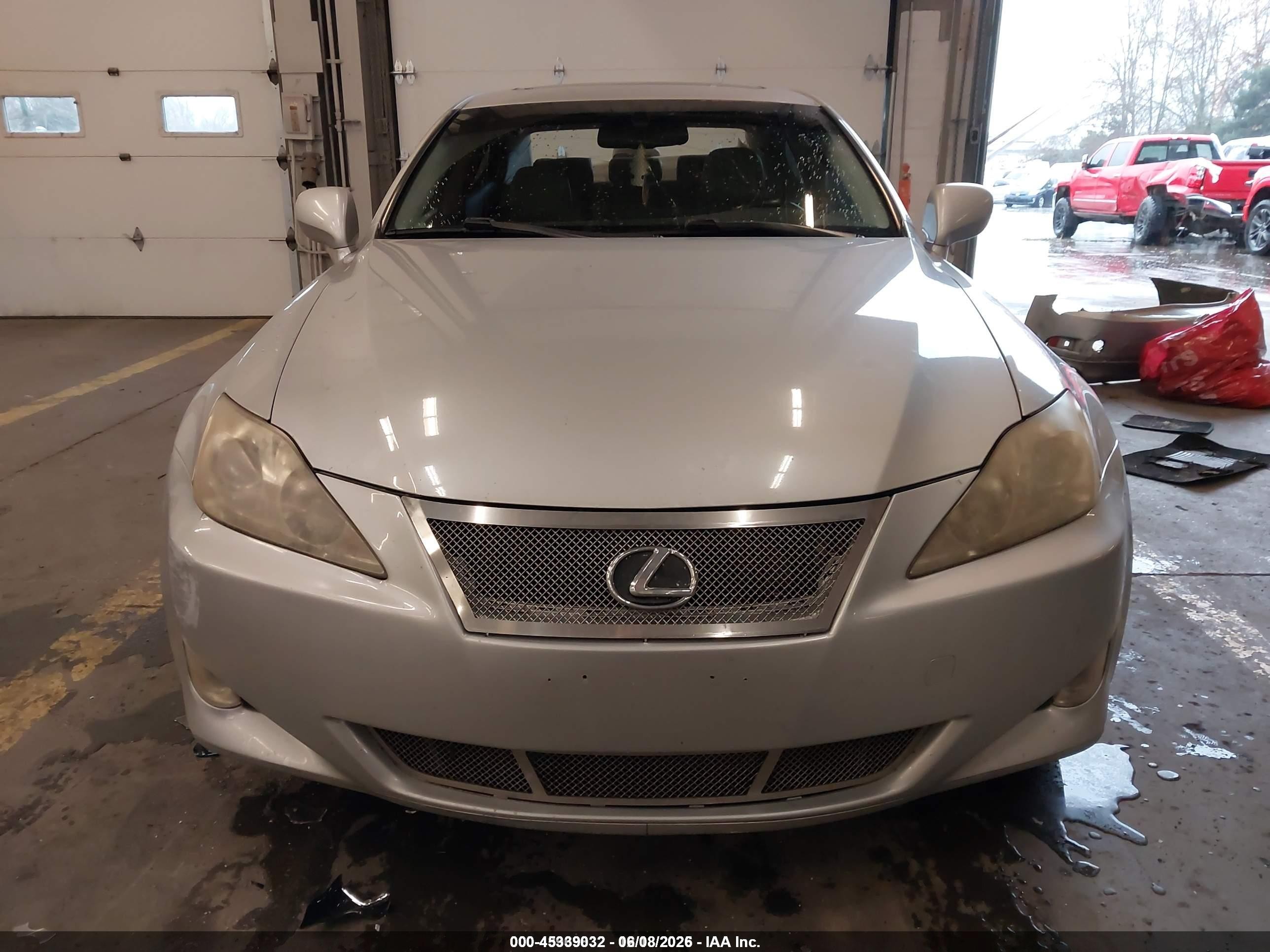 2008 Lexus Is 250   Silver vin: JTHBK262182079717