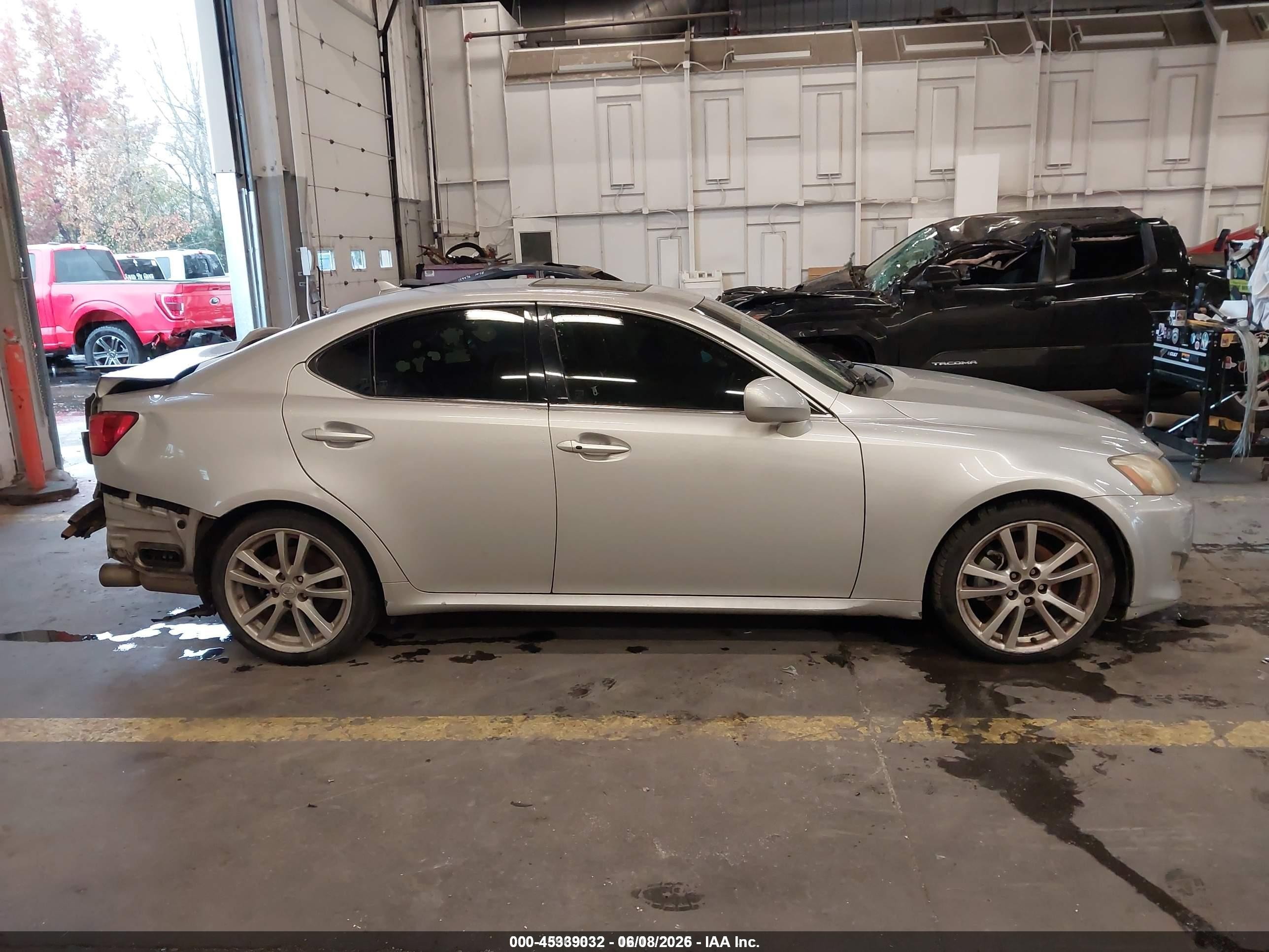 2008 Lexus Is 250   Silver vin: JTHBK262182079717