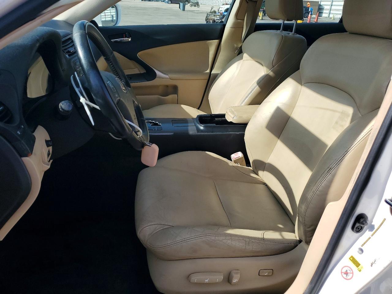 2008 Lexus Is 250 Base White vin: JTHBK262185065377