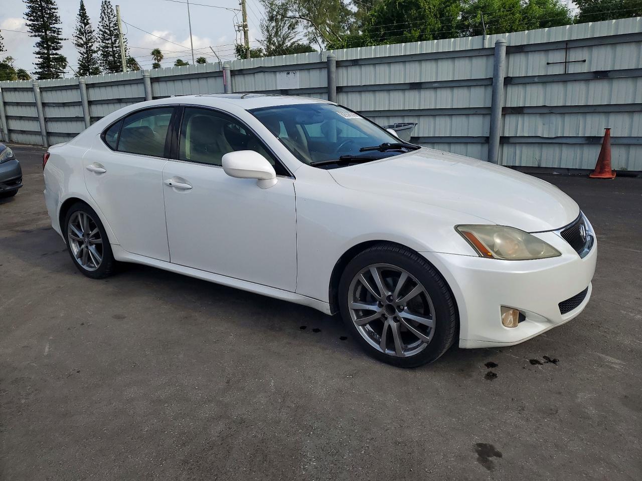 2008 Lexus Is 250 Base White vin: JTHBK262185065377
