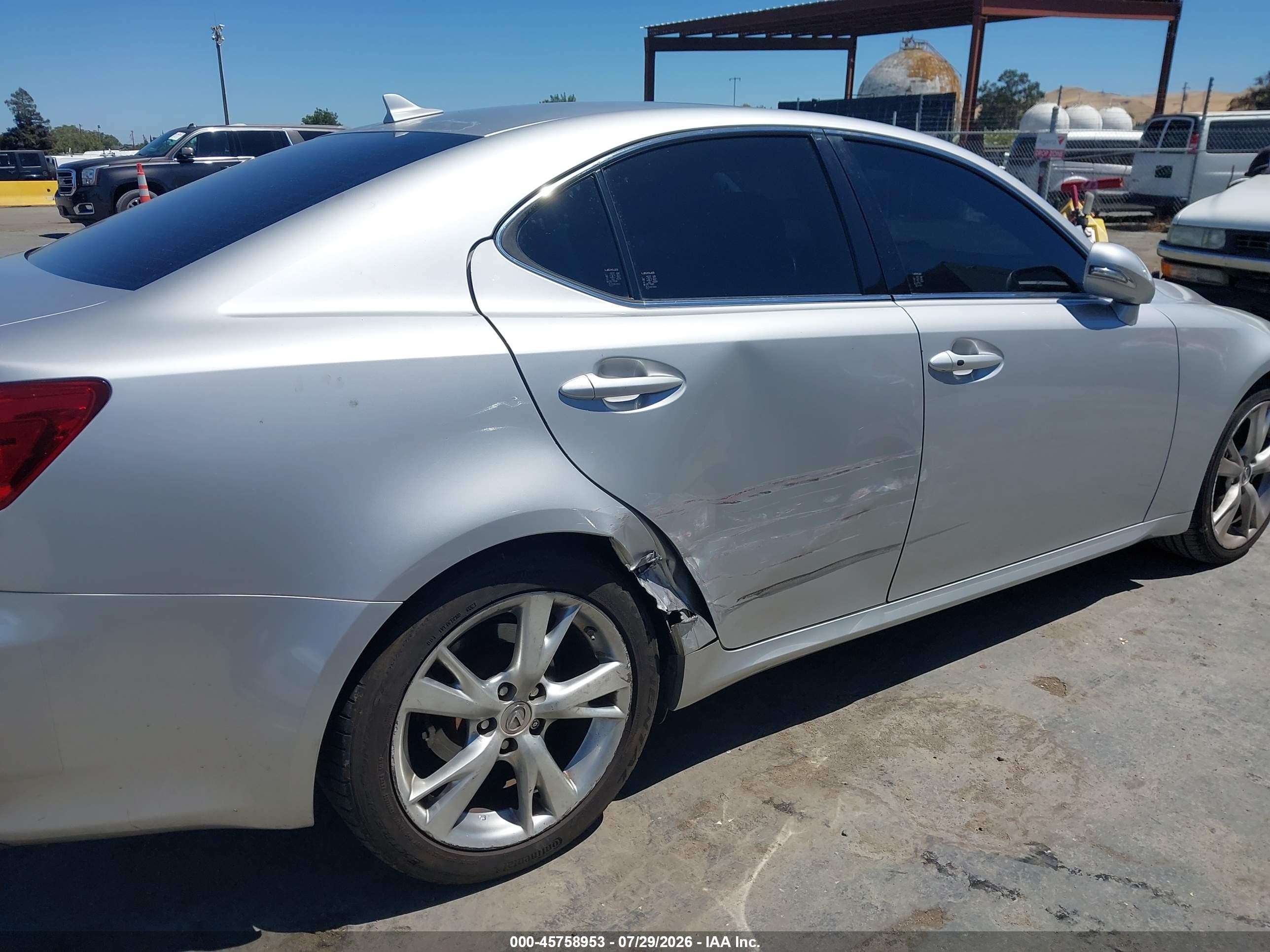 2009 Lexus Is 250   Silver vin: JTHBK262195102882