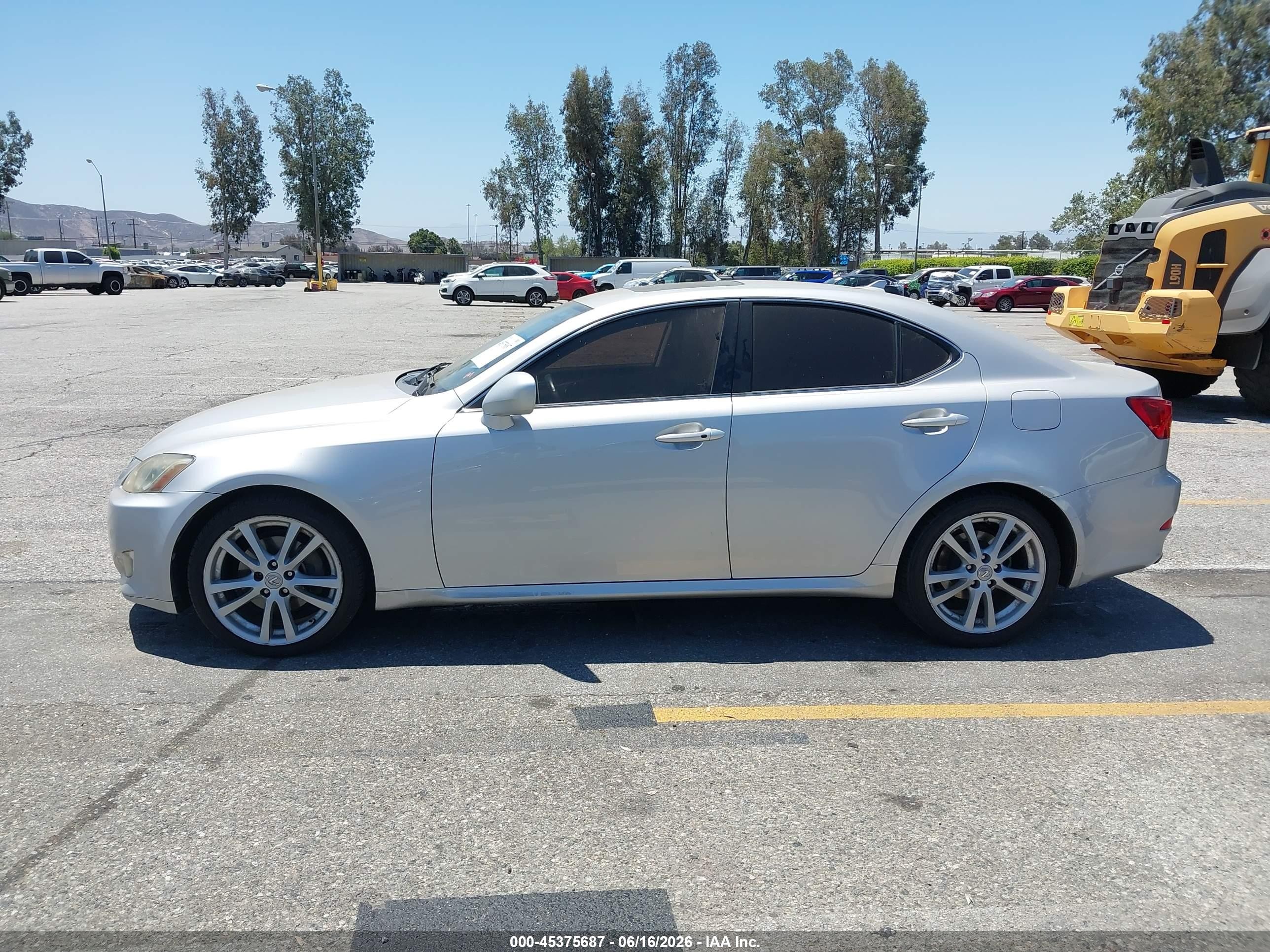 2007 Lexus Is 250   Silver vin: JTHBK262272045767