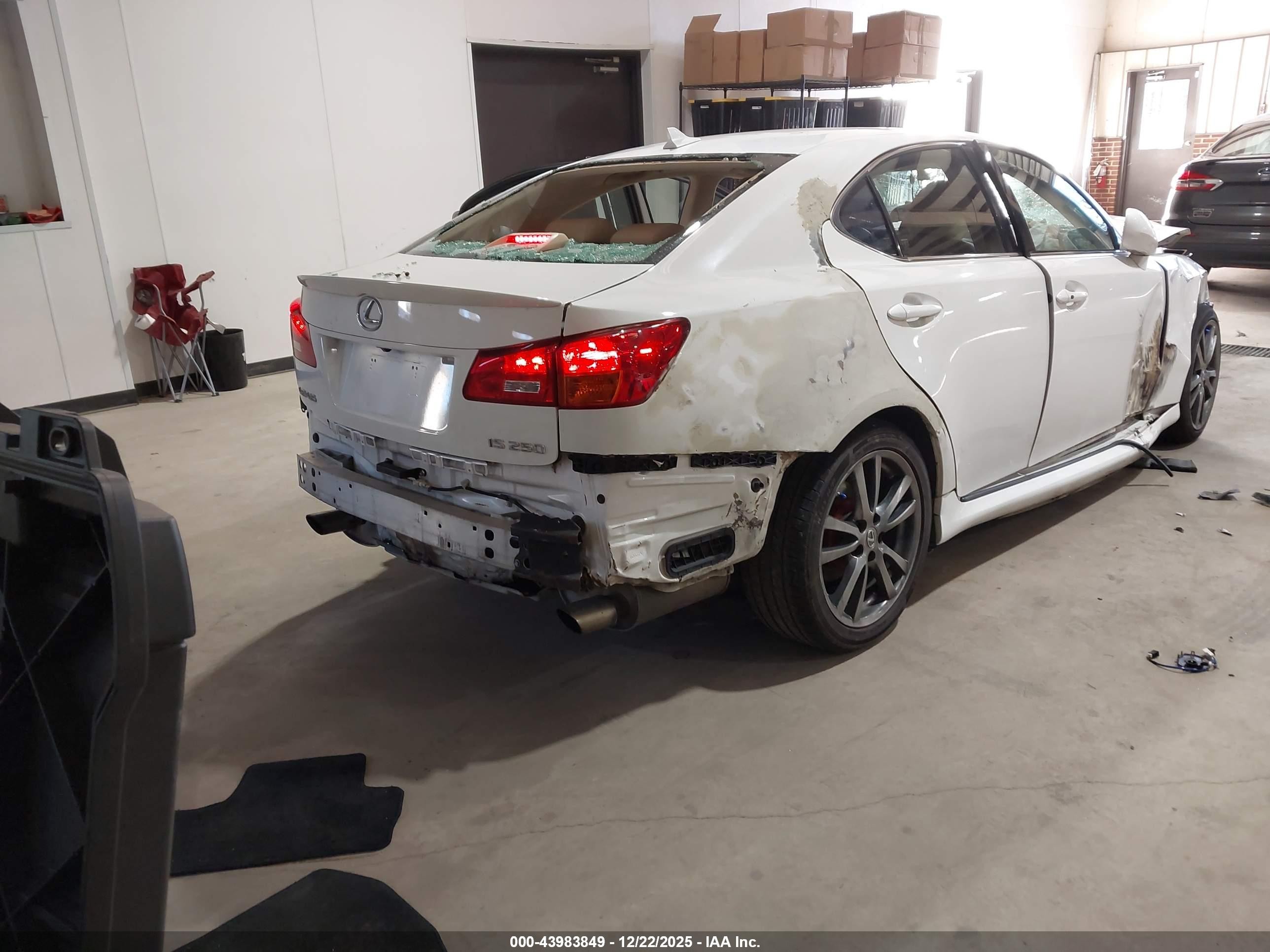 2008 Lexus Is 250   White vin: JTHBK262282080360