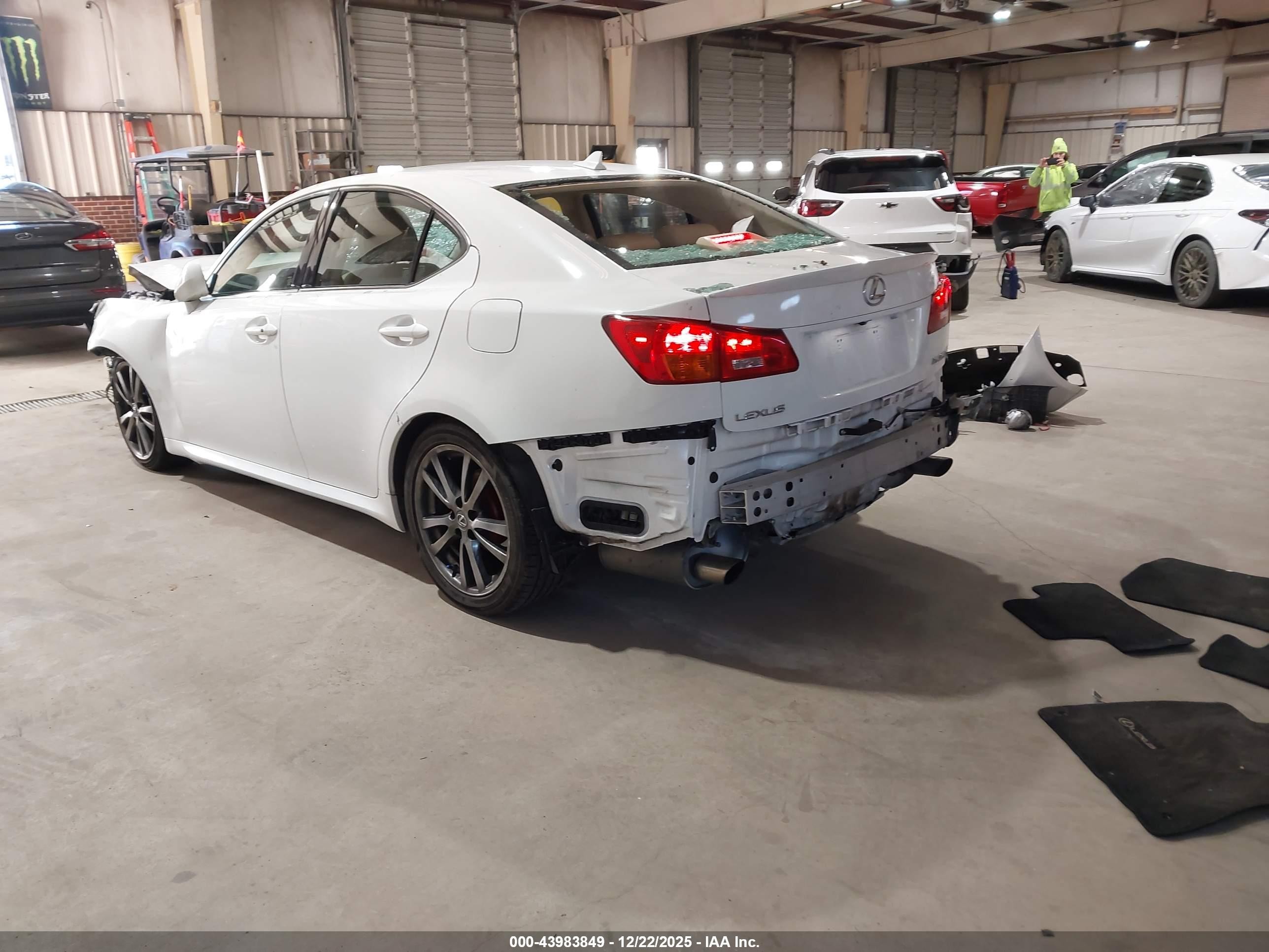 2008 Lexus Is 250   White vin: JTHBK262282080360
