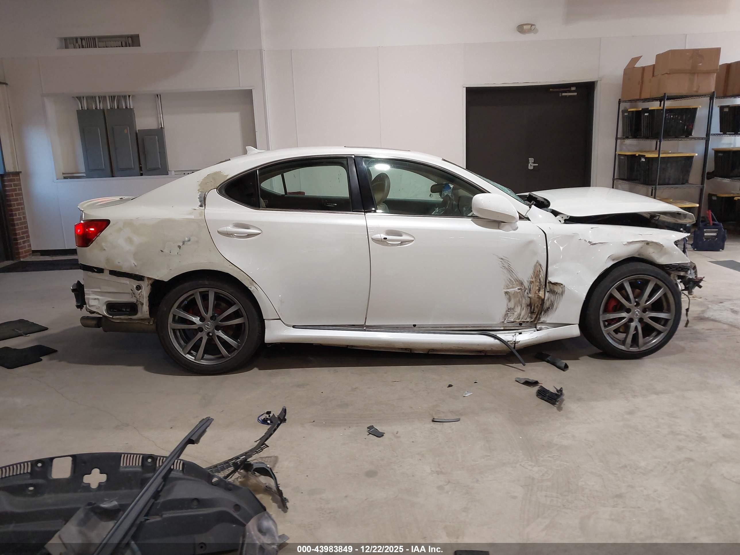 2008 Lexus Is 250   White vin: JTHBK262282080360