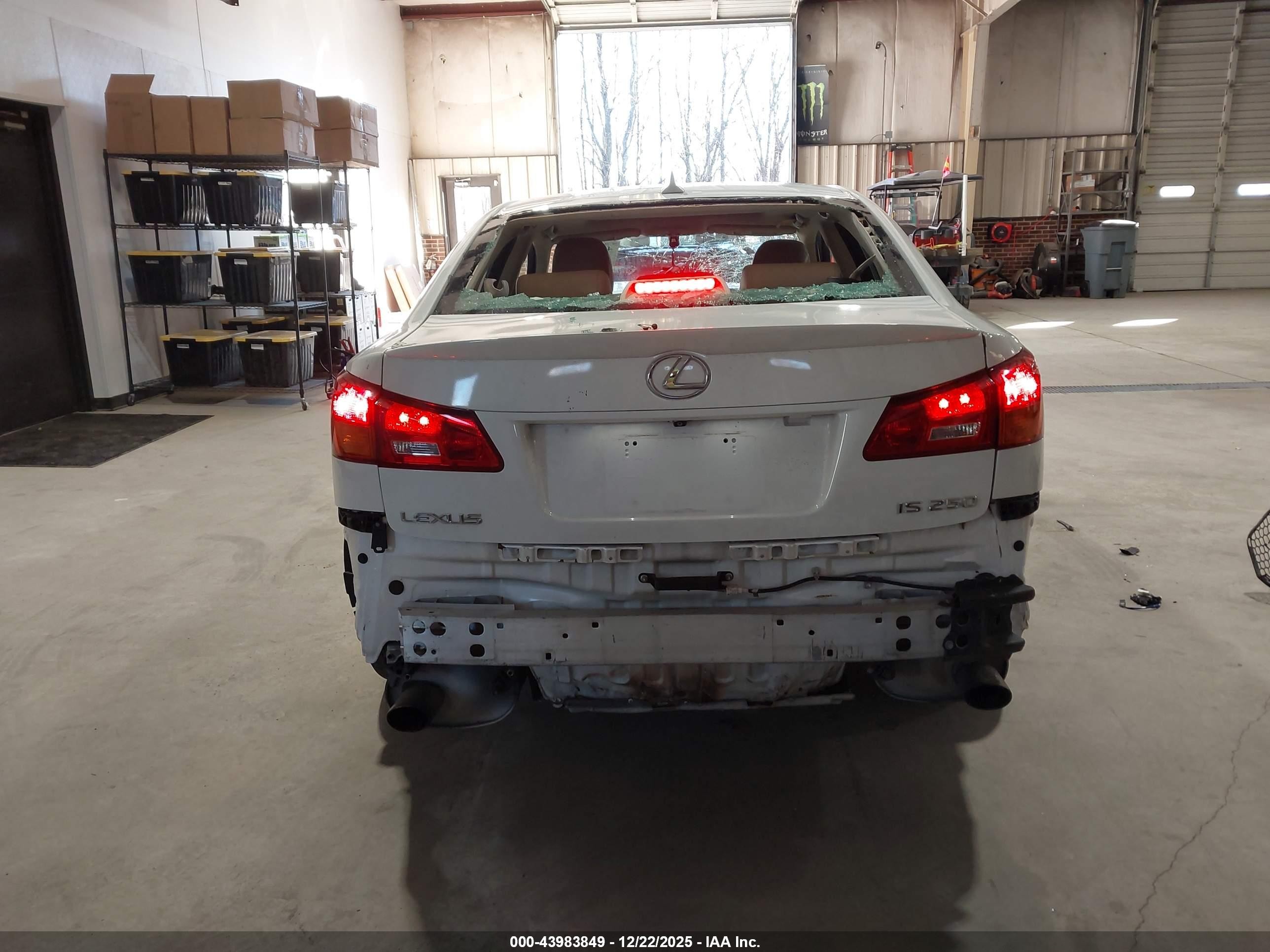 2008 Lexus Is 250   White vin: JTHBK262282080360